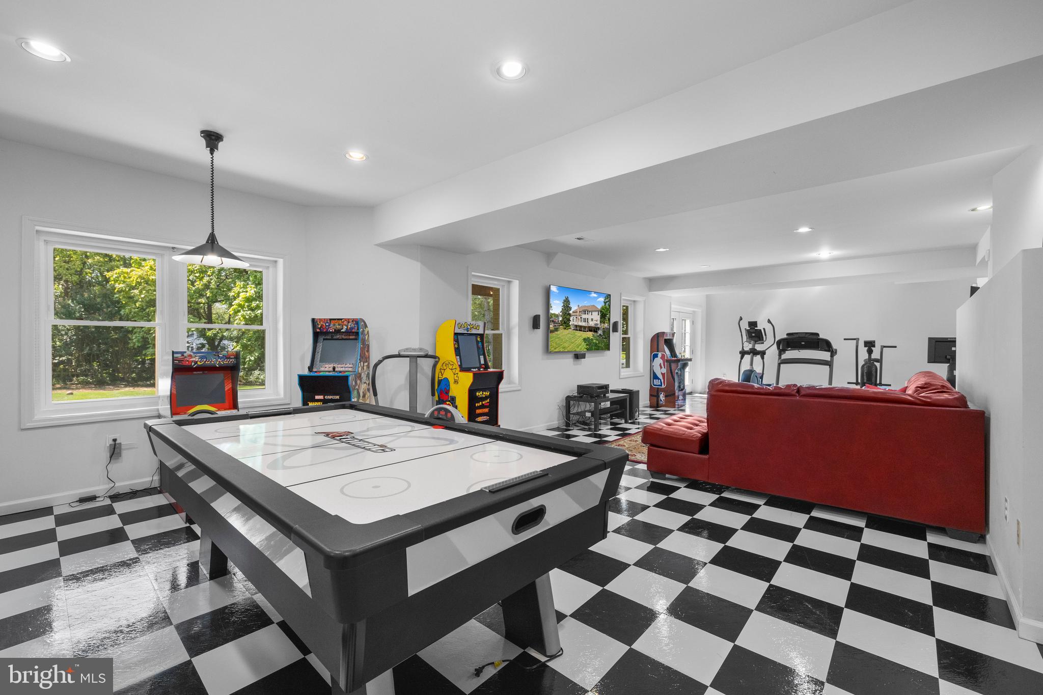 EDGEWATER - Residential