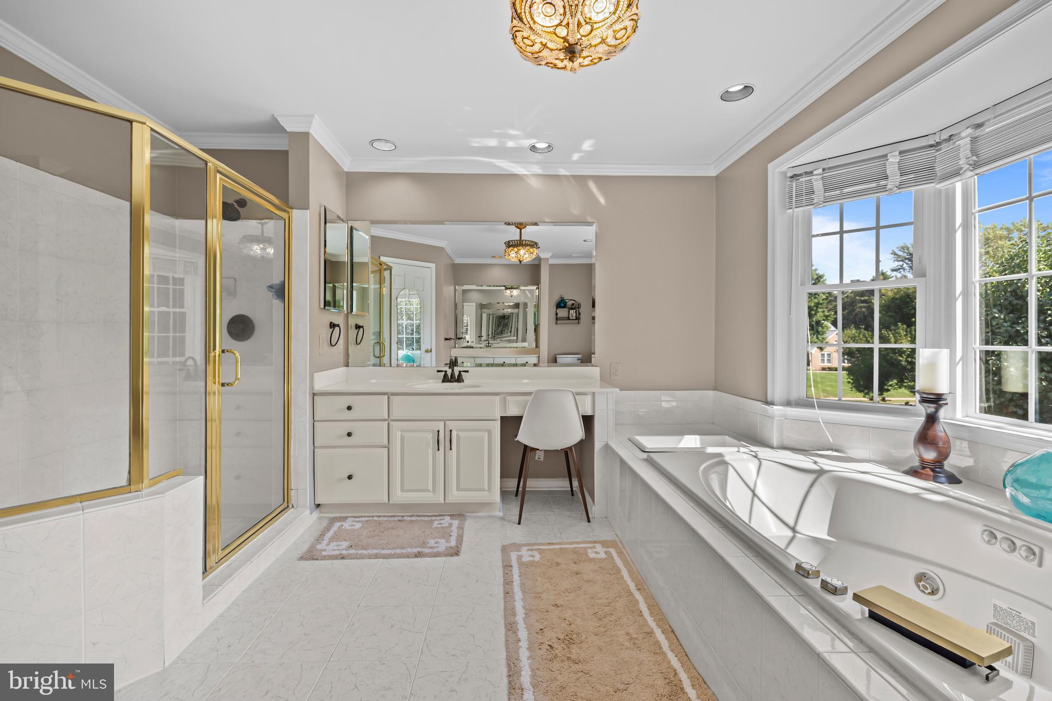 EDGEWATER - Residential