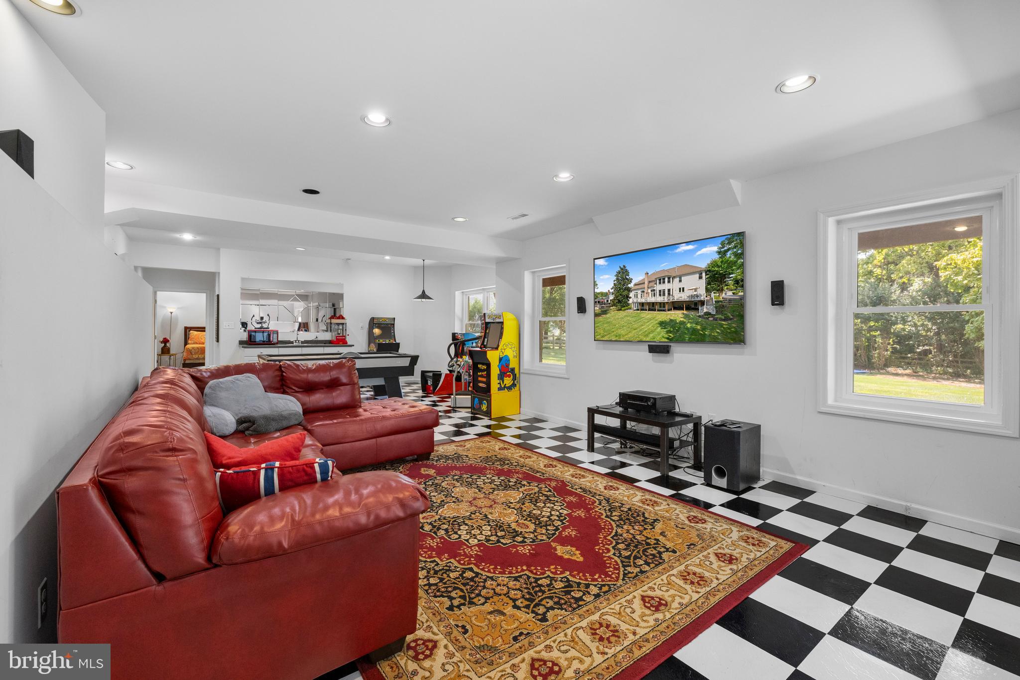 EDGEWATER - Residential