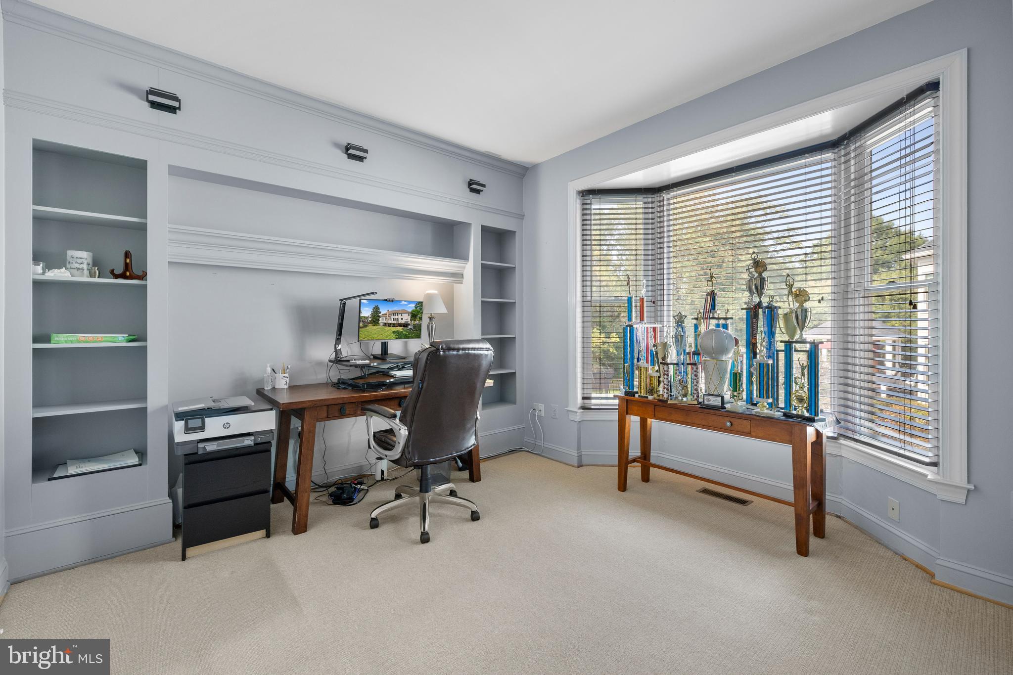 EDGEWATER - Residential