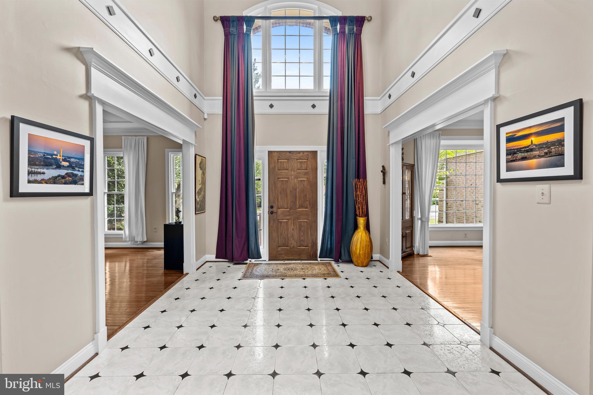 EDGEWATER - Residential