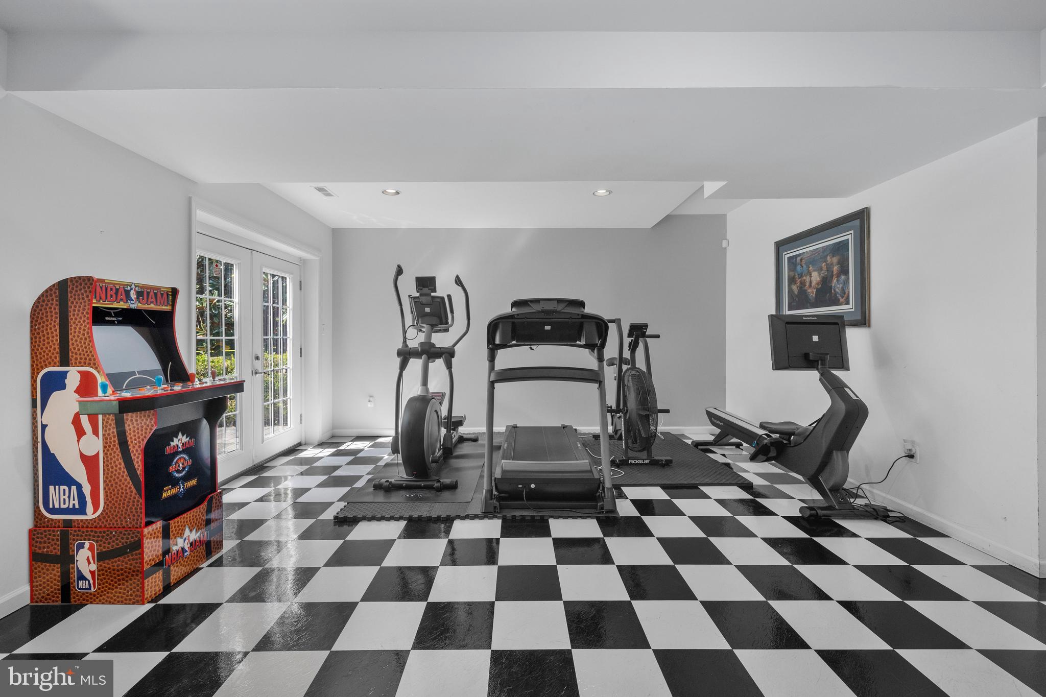 EDGEWATER - Residential