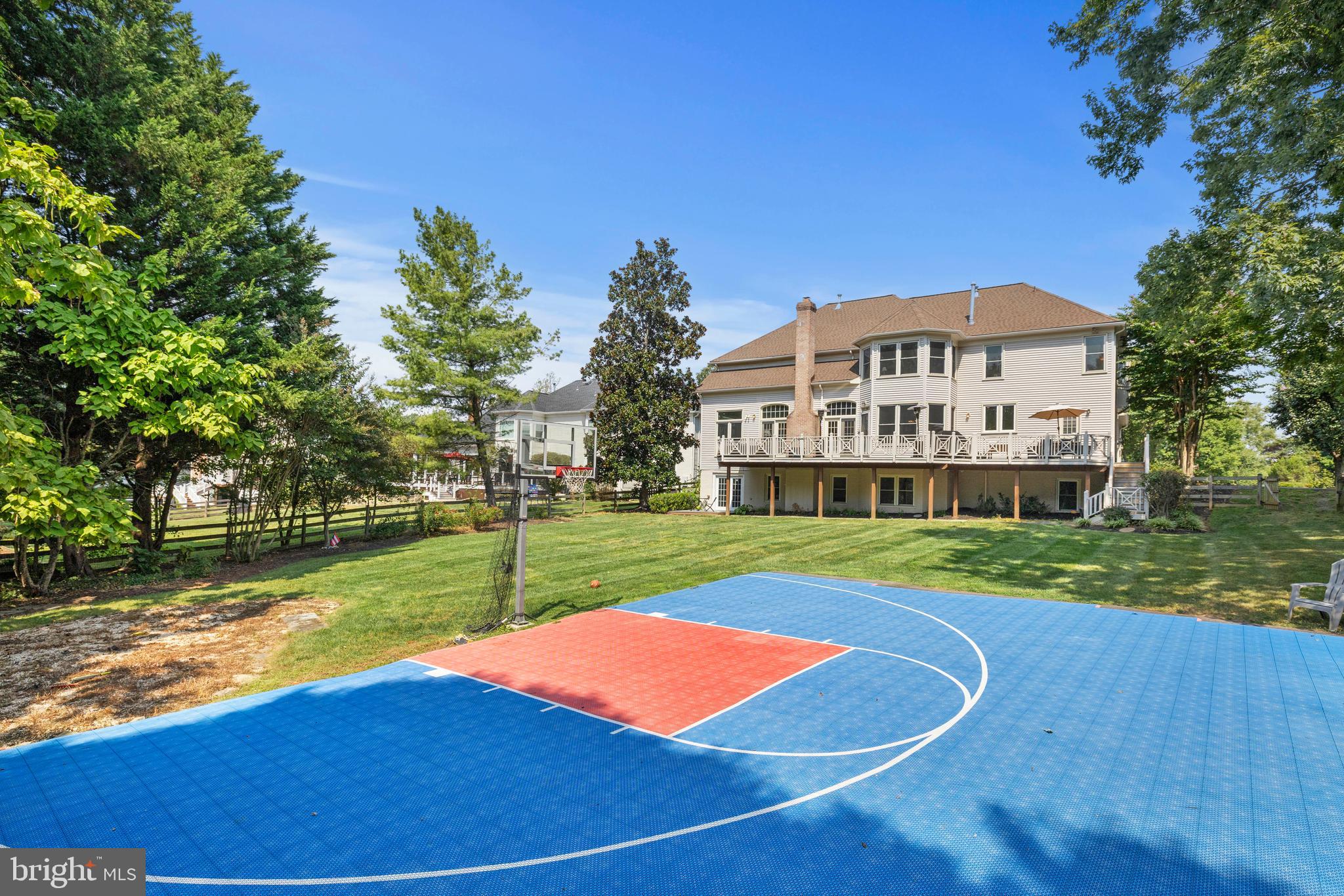 EDGEWATER - Residential