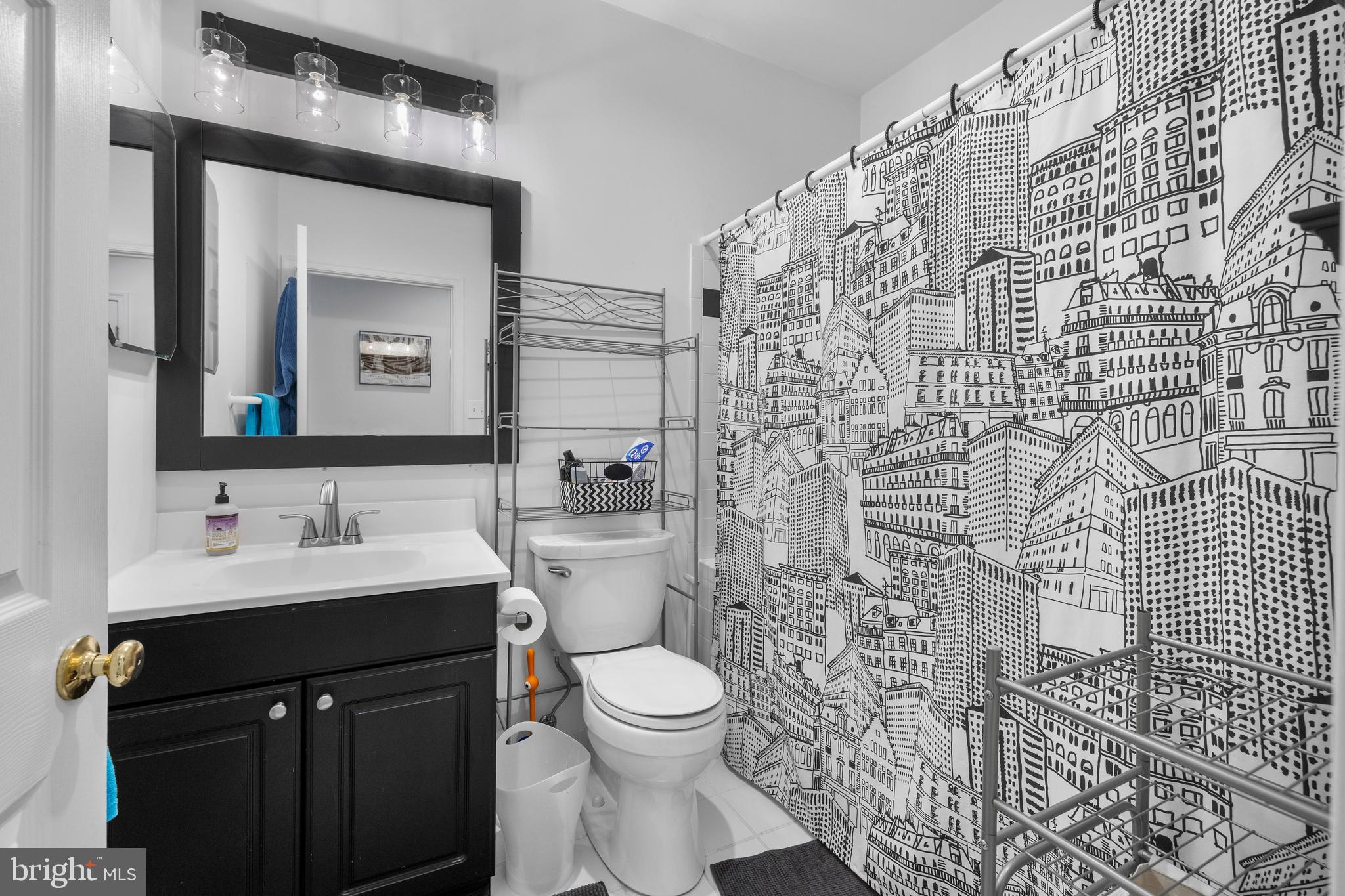 EDGEWATER - Residential