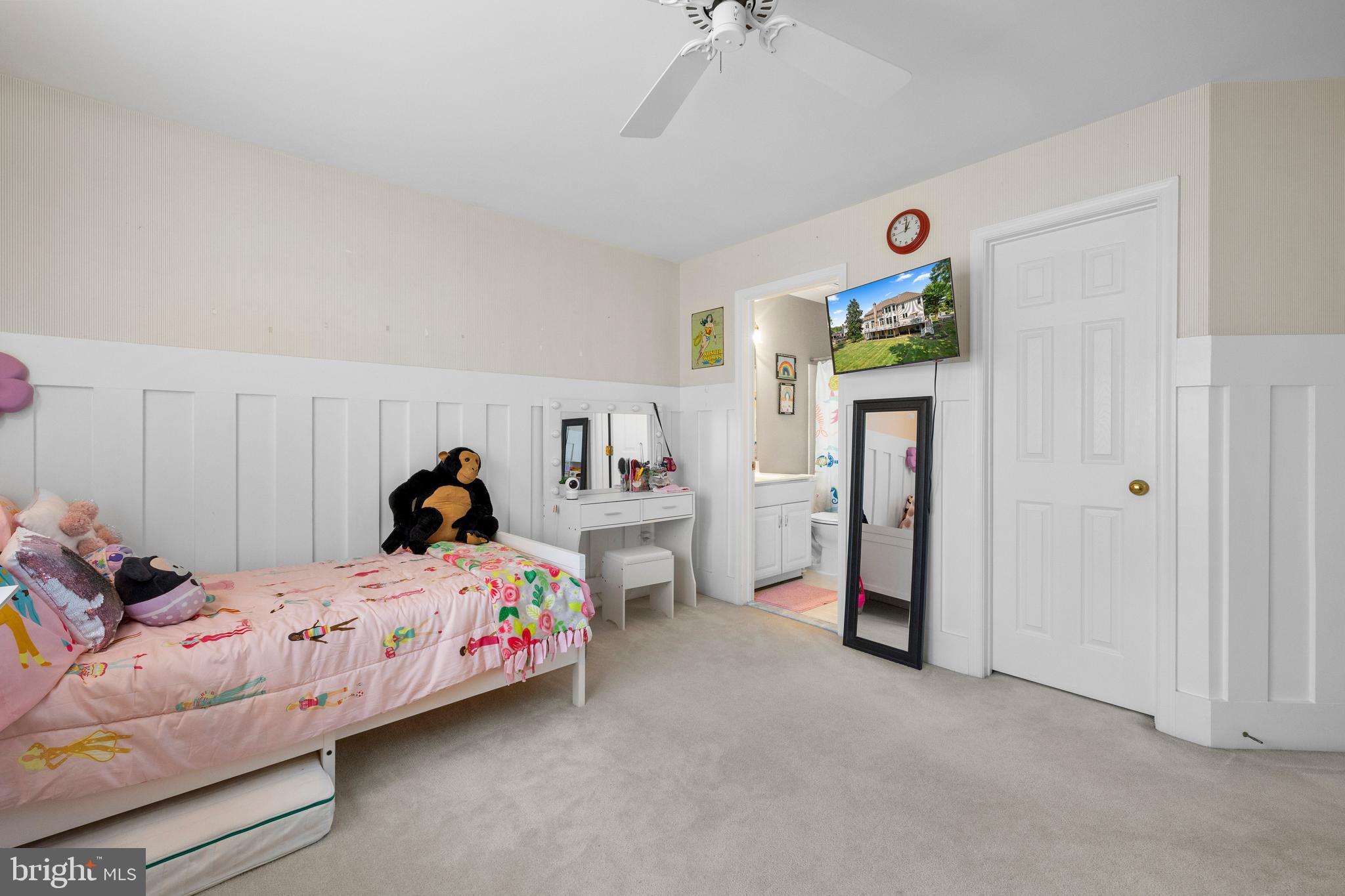 EDGEWATER - Residential