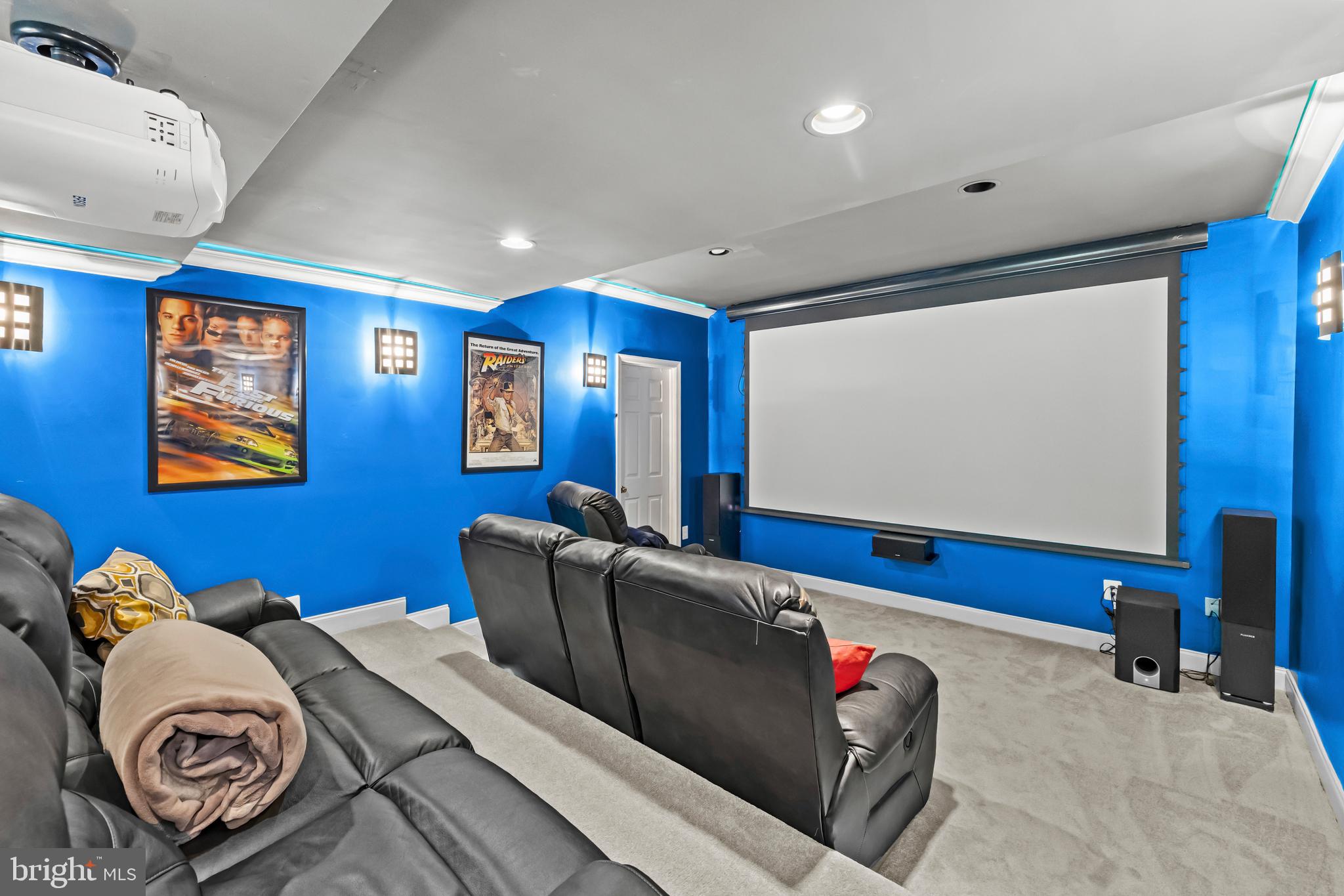 EDGEWATER - Residential