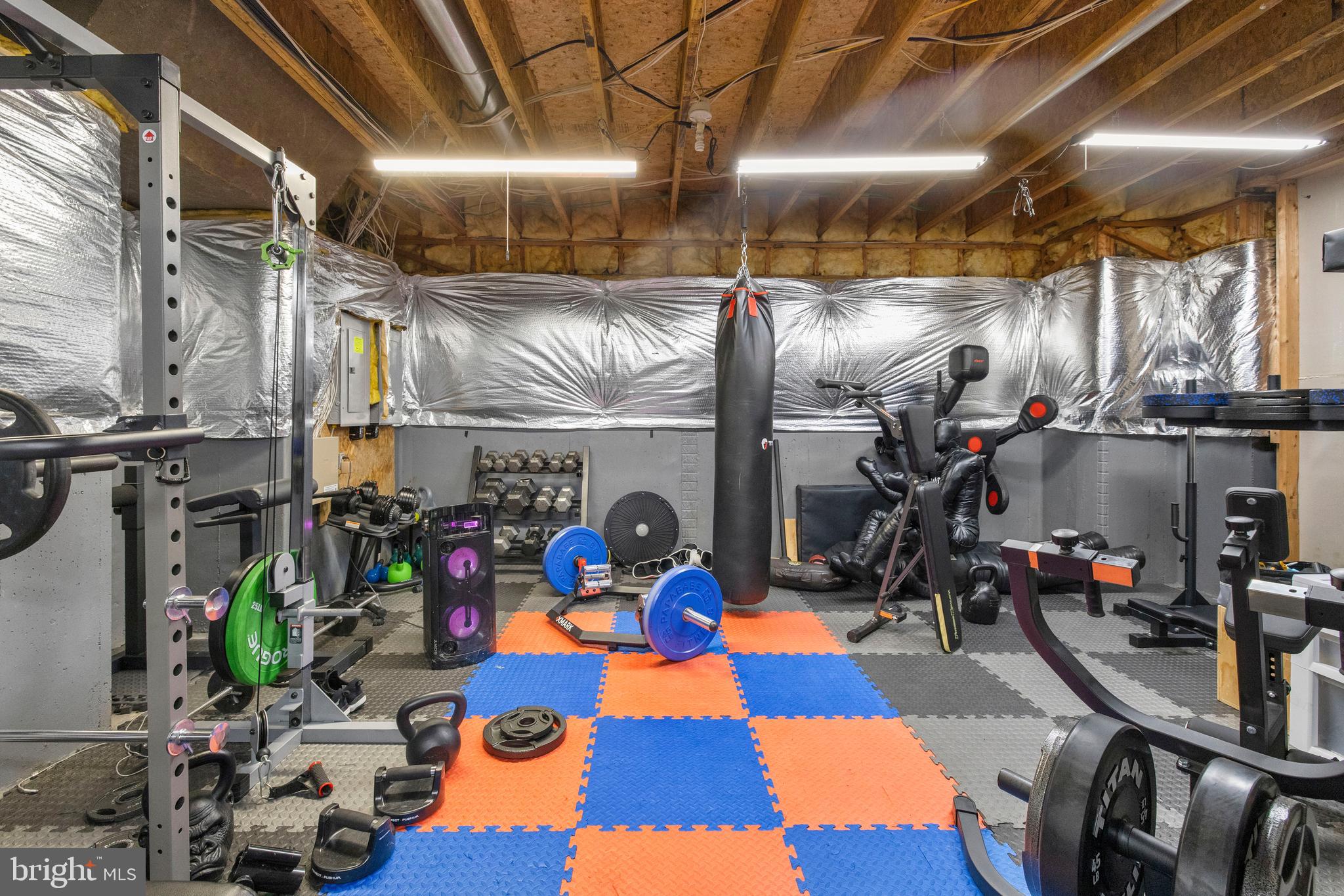 EDGEWATER - Residential