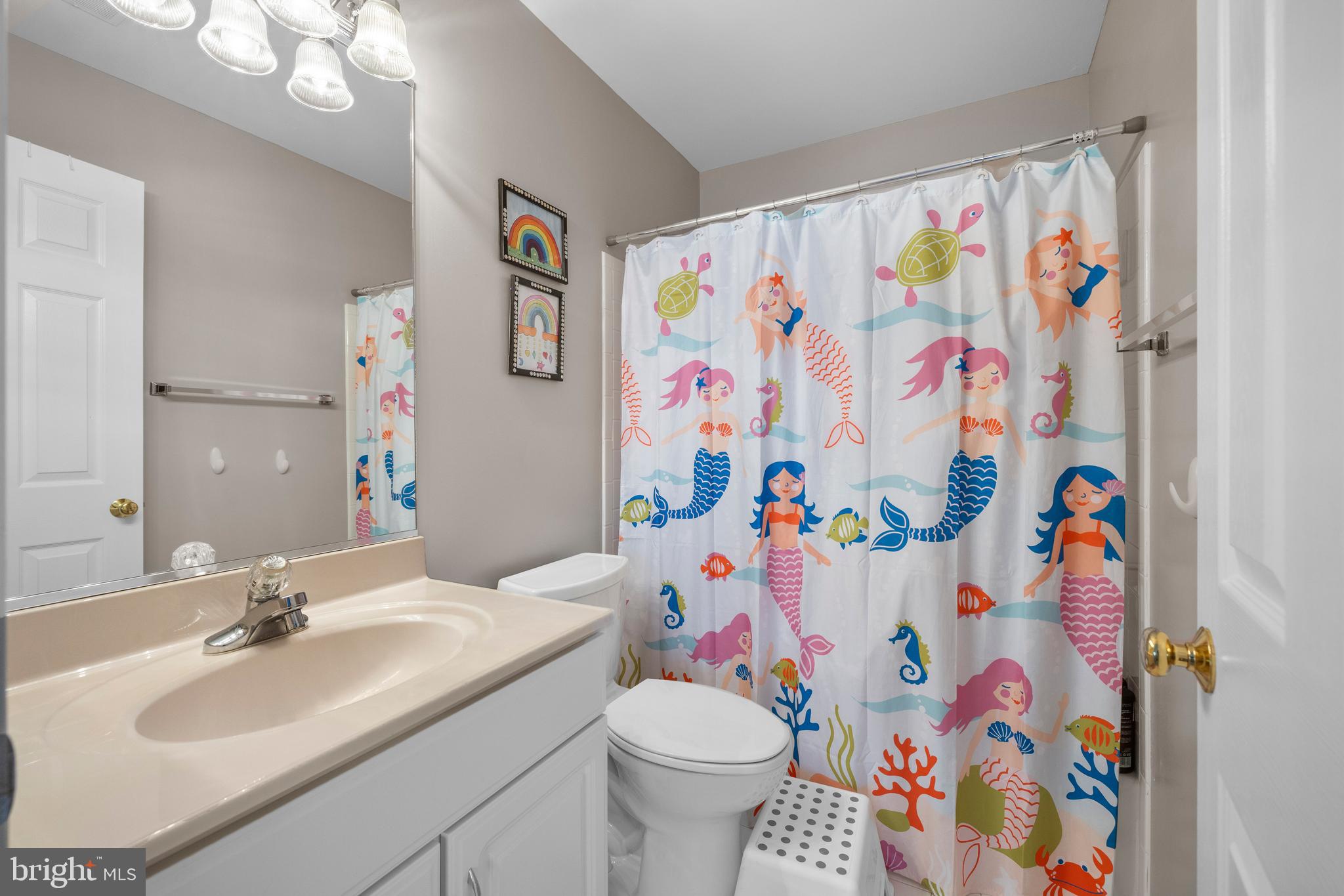 EDGEWATER - Residential