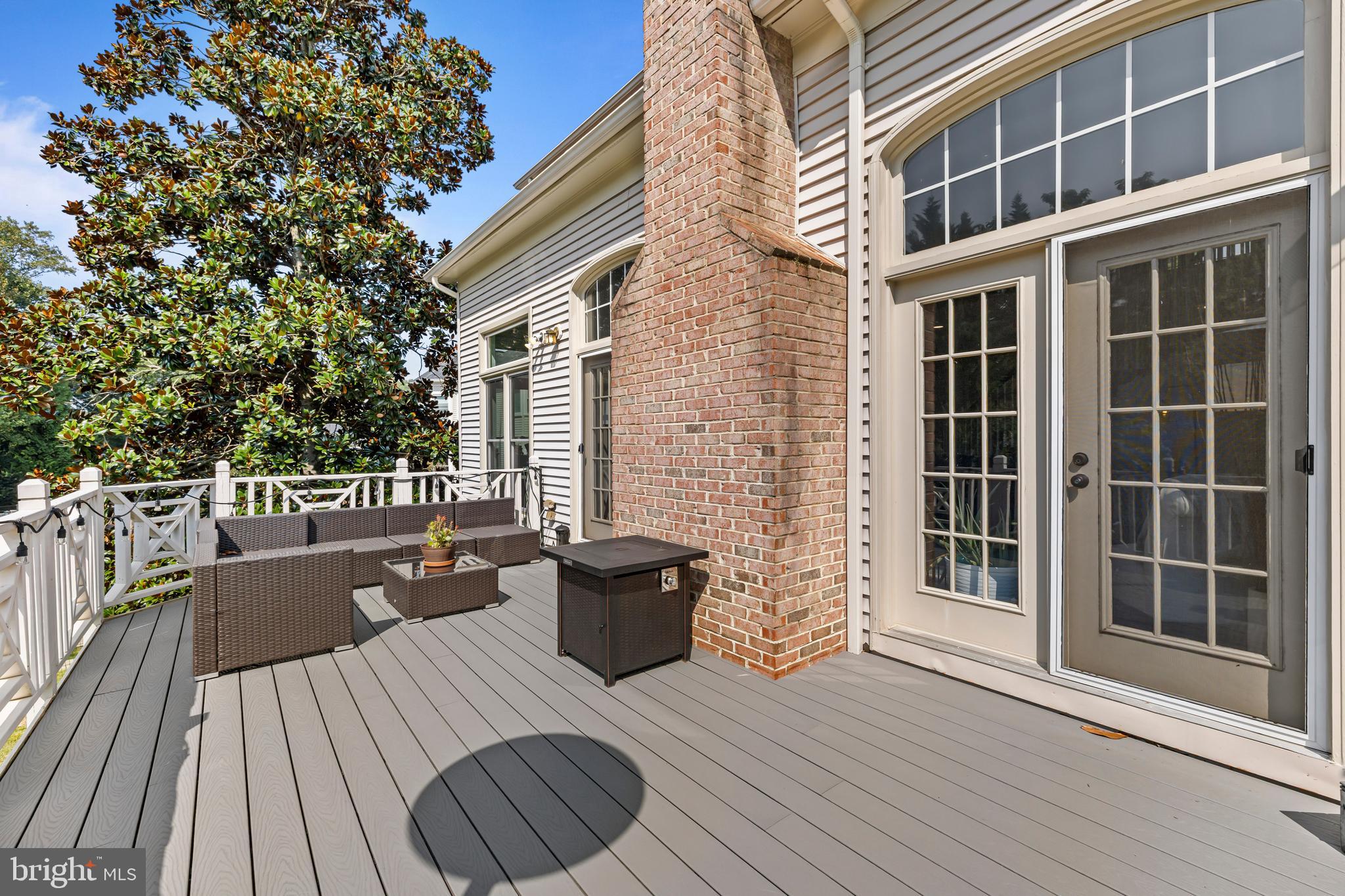 EDGEWATER - Residential