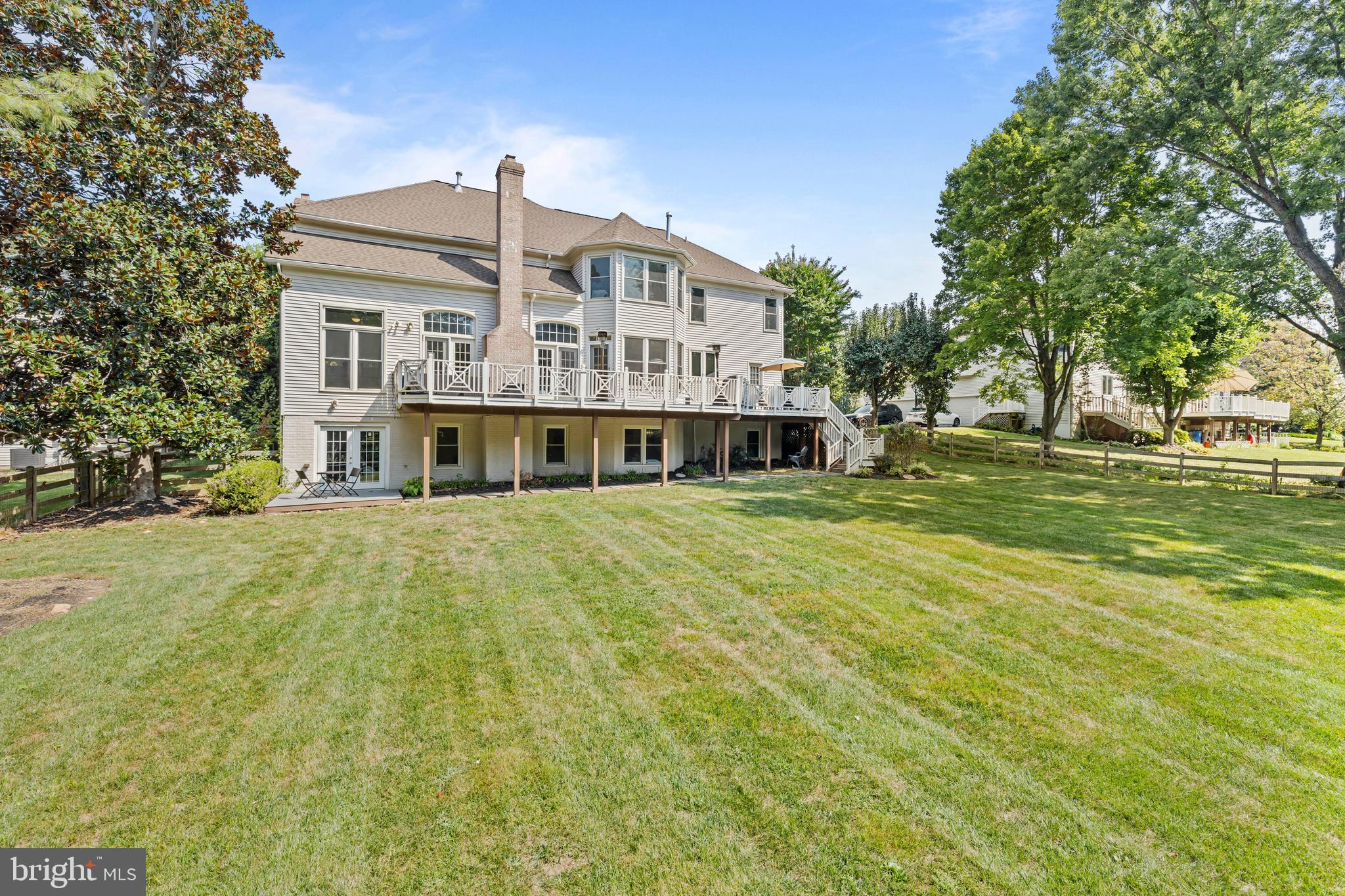 EDGEWATER - Residential