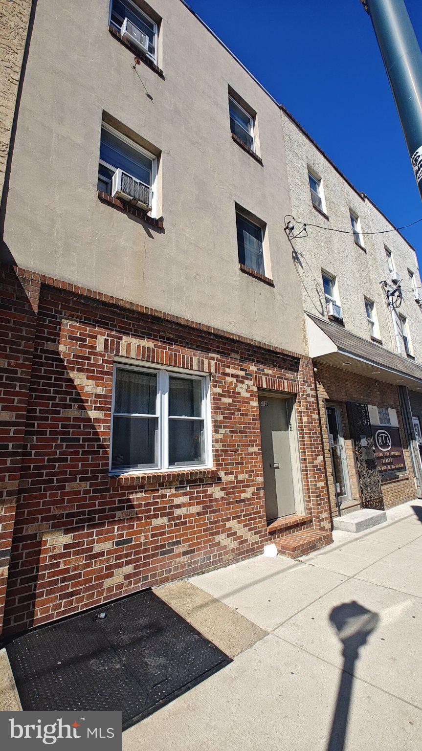 3128 RICHMOND STREET