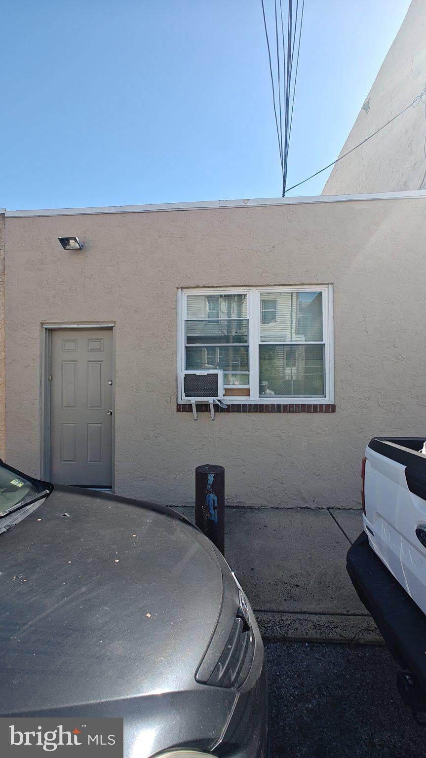 3128 RICHMOND STREET
