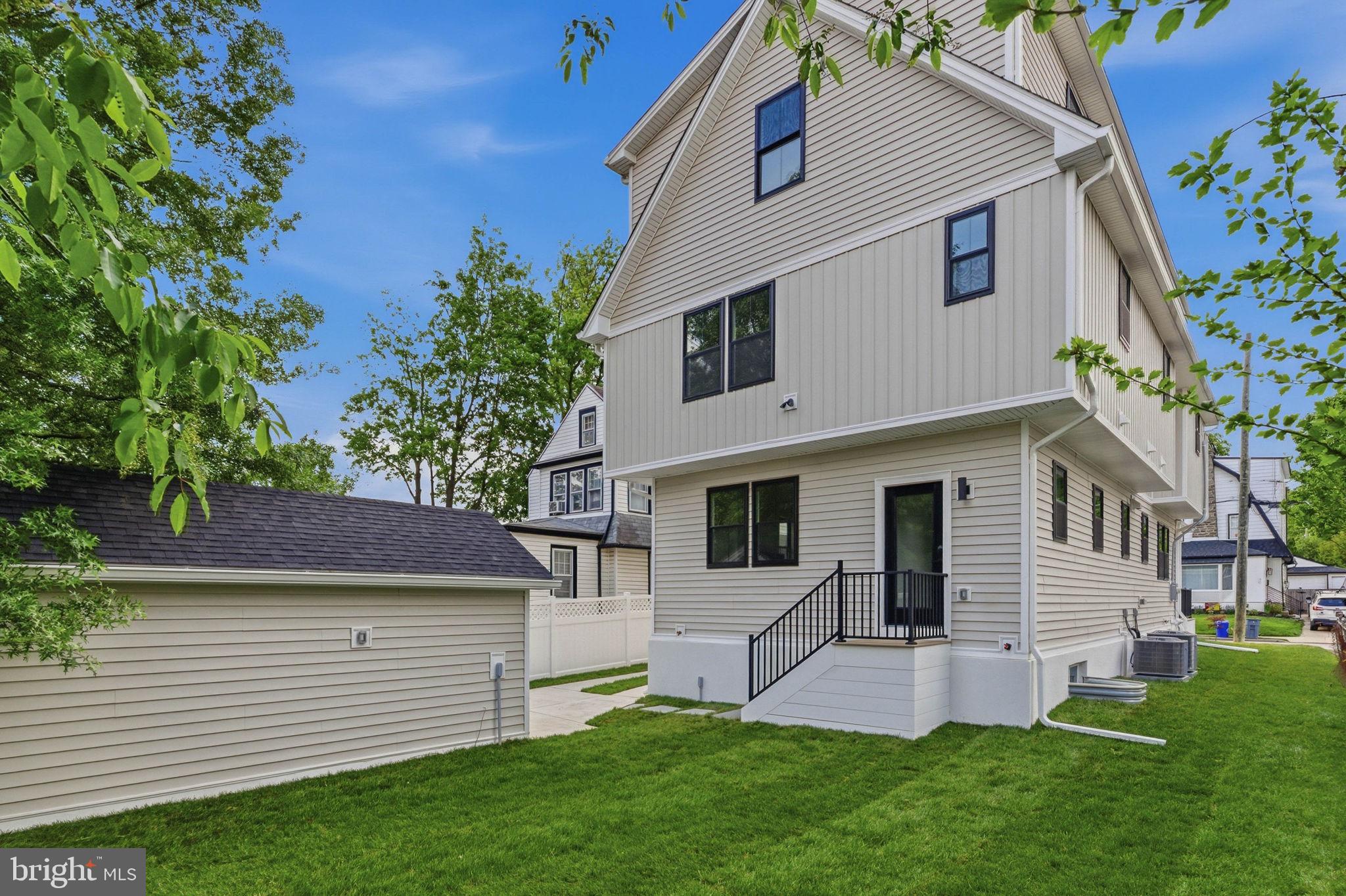 HAVERTOWN - Residential