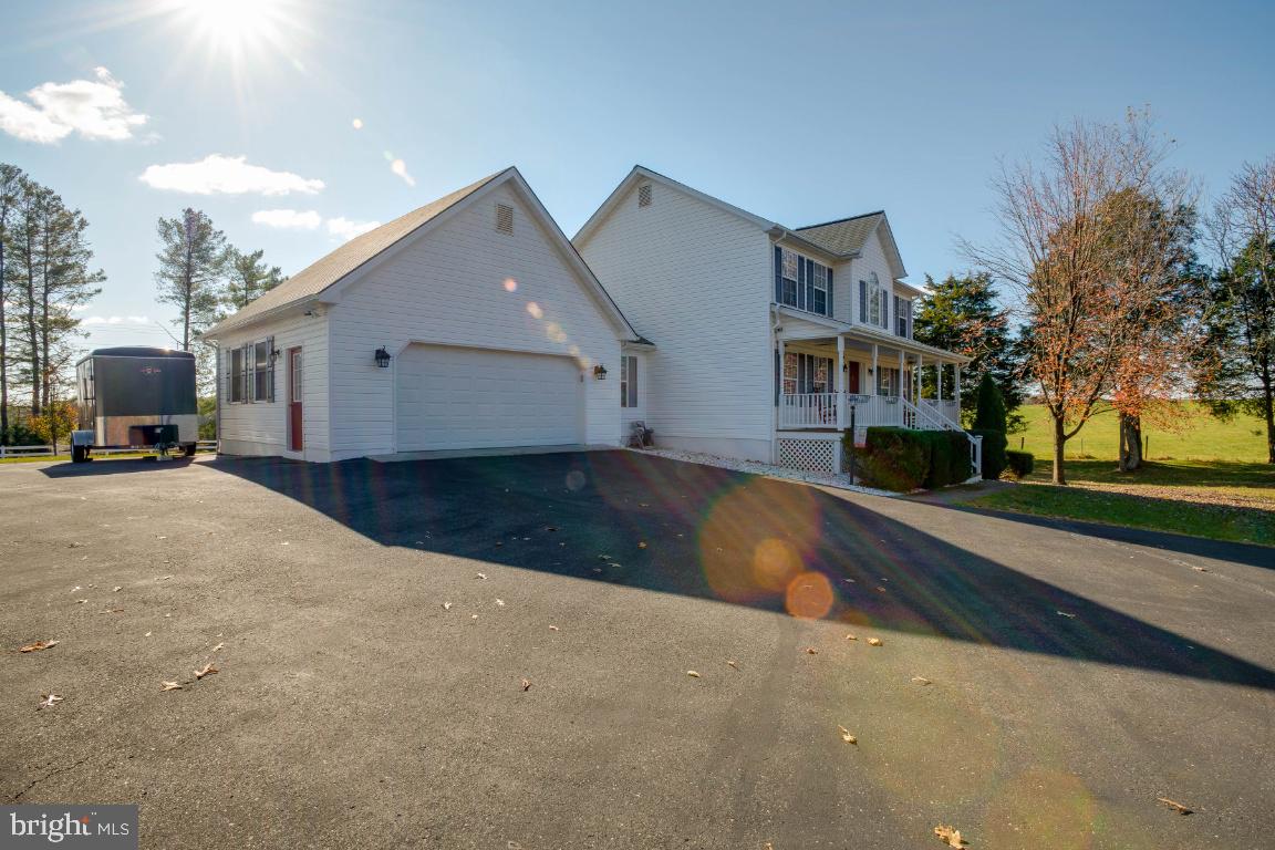 WHITESTONE ESTATES - Residential