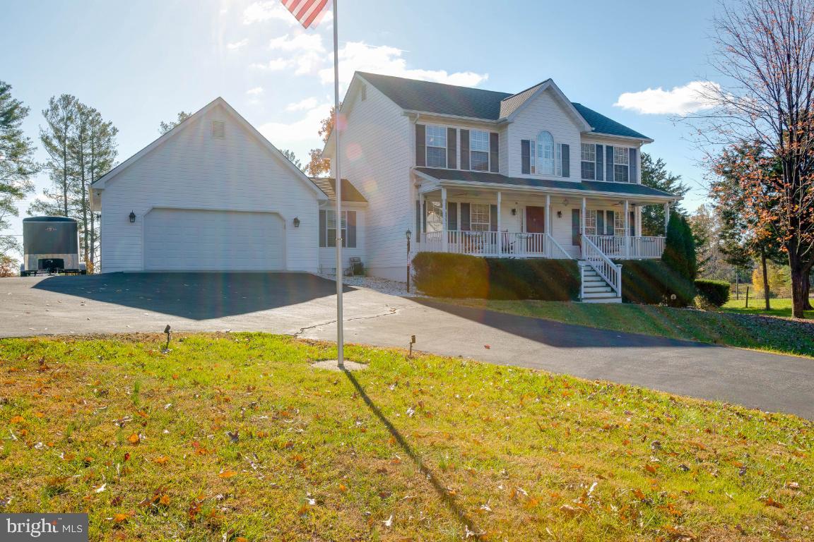 WHITESTONE ESTATES - Residential