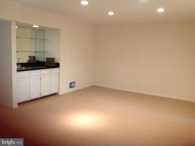 DOMINION - Residential Lease