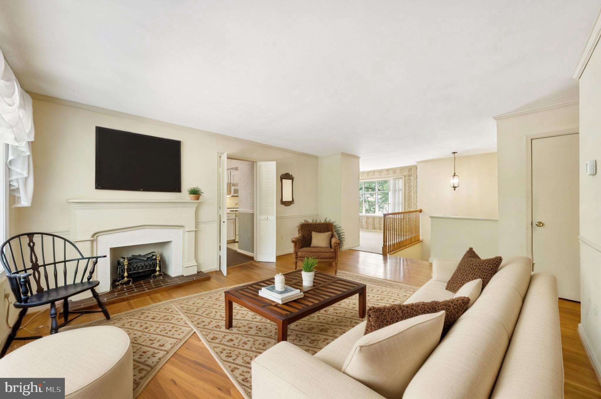 DIAMOND COURTS - Residential