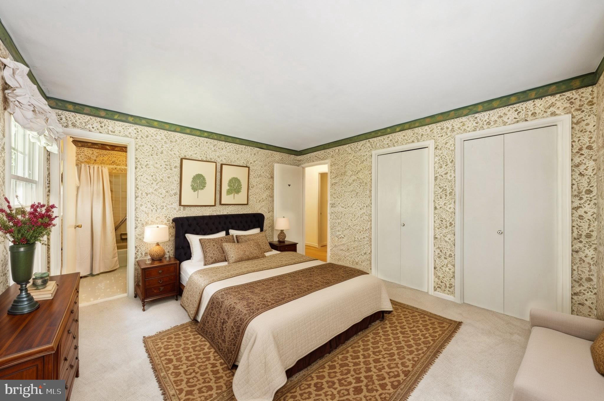 DIAMOND COURTS - Residential