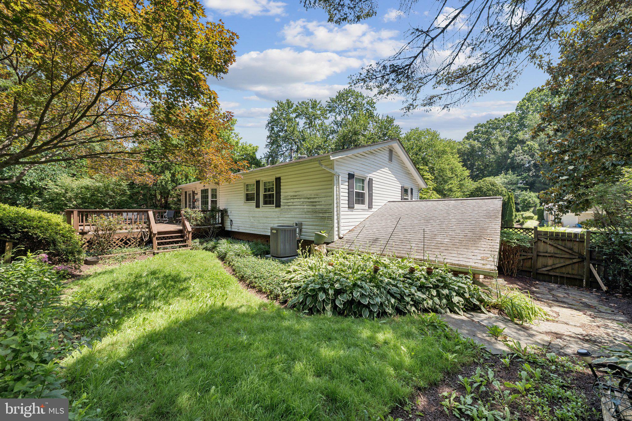 DIAMOND COURTS - Residential