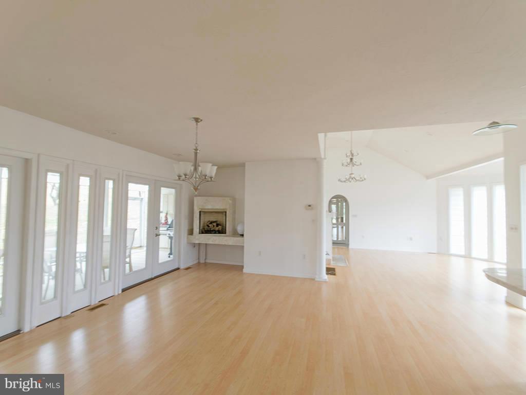 TOM HALL PLACE - Residential Lease