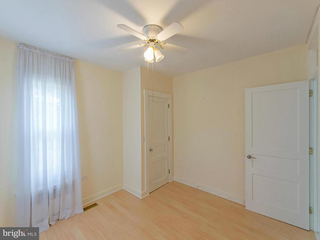 TOM HALL PLACE - Residential Lease