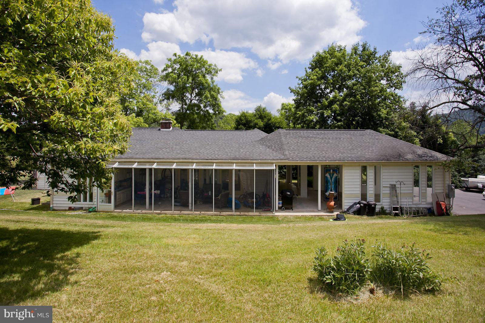 TOM HALL PLACE - Residential Lease