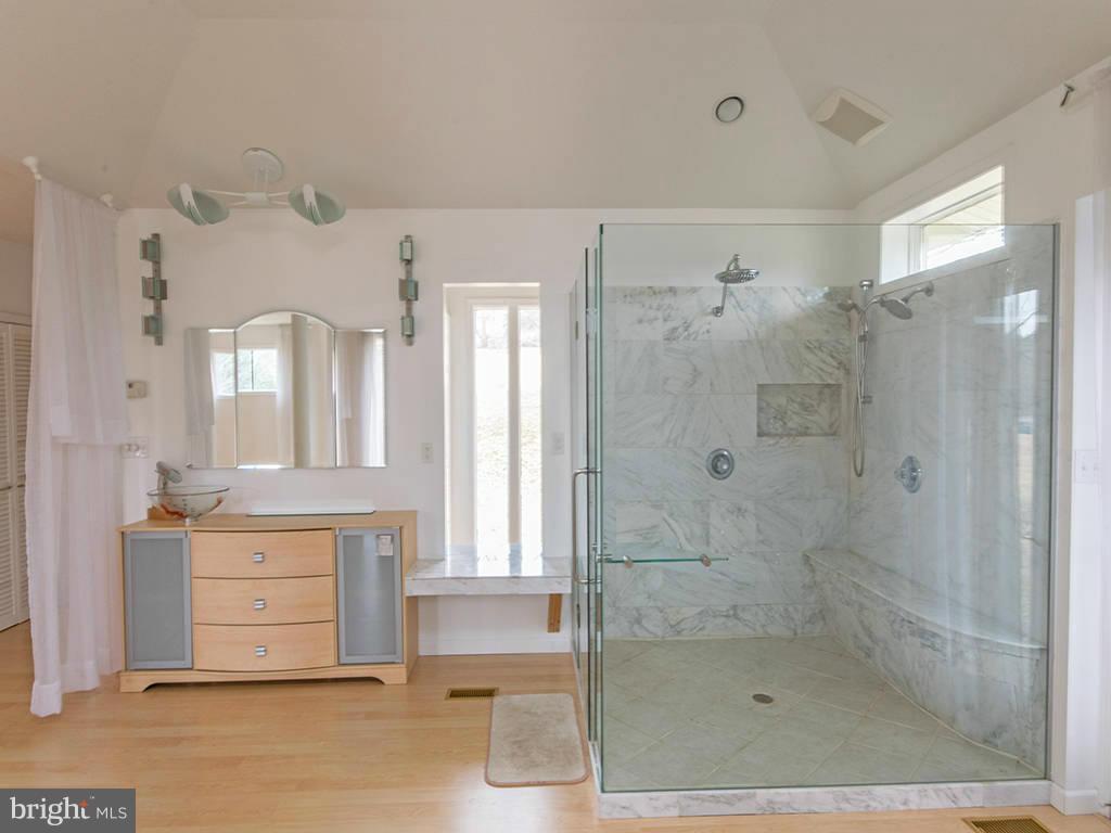 TOM HALL PLACE - Residential Lease