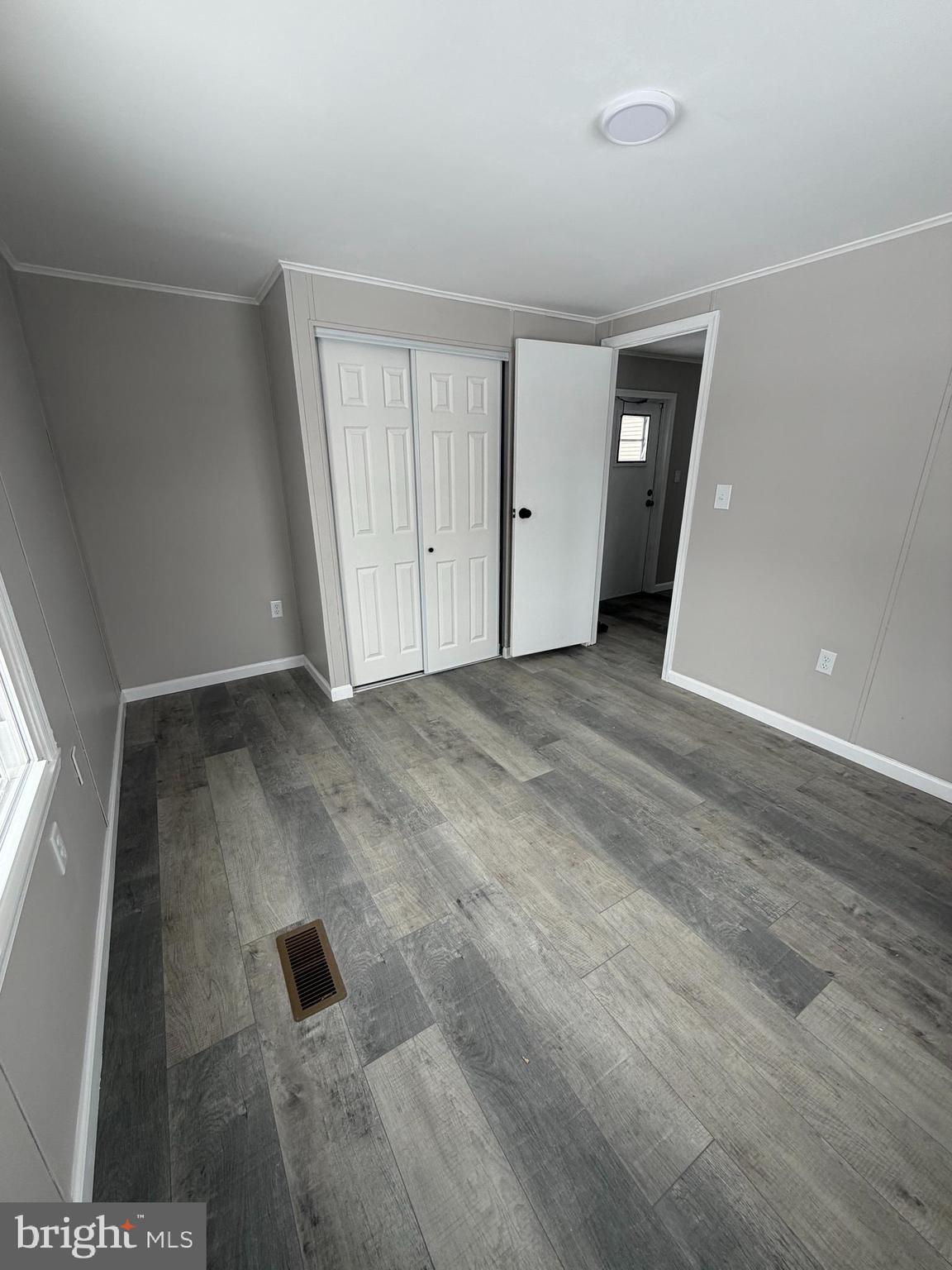 NEIGHBORS OF CREEKVIEW COURT - Residential