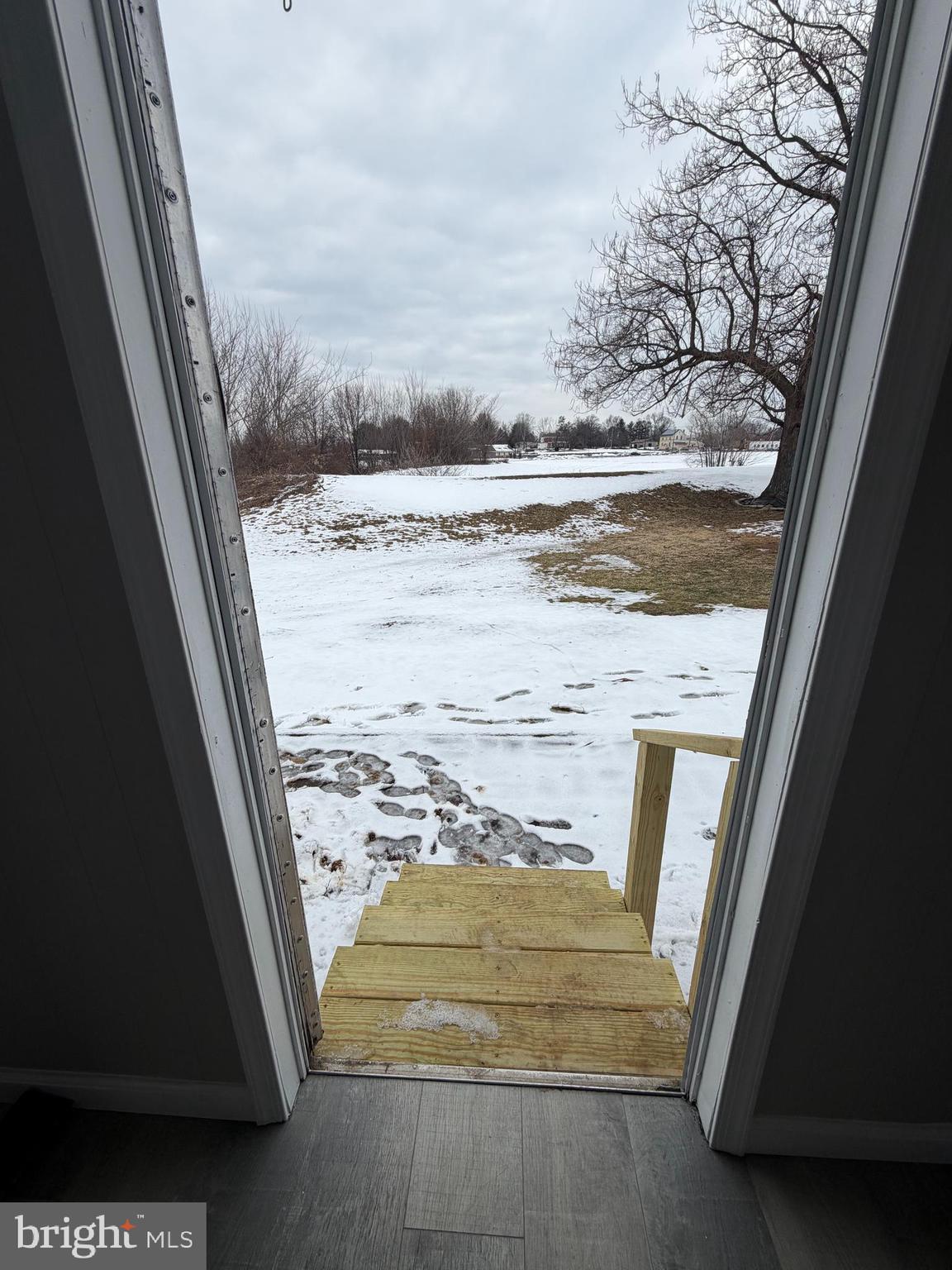 NEIGHBORS OF CREEKVIEW COURT - Residential