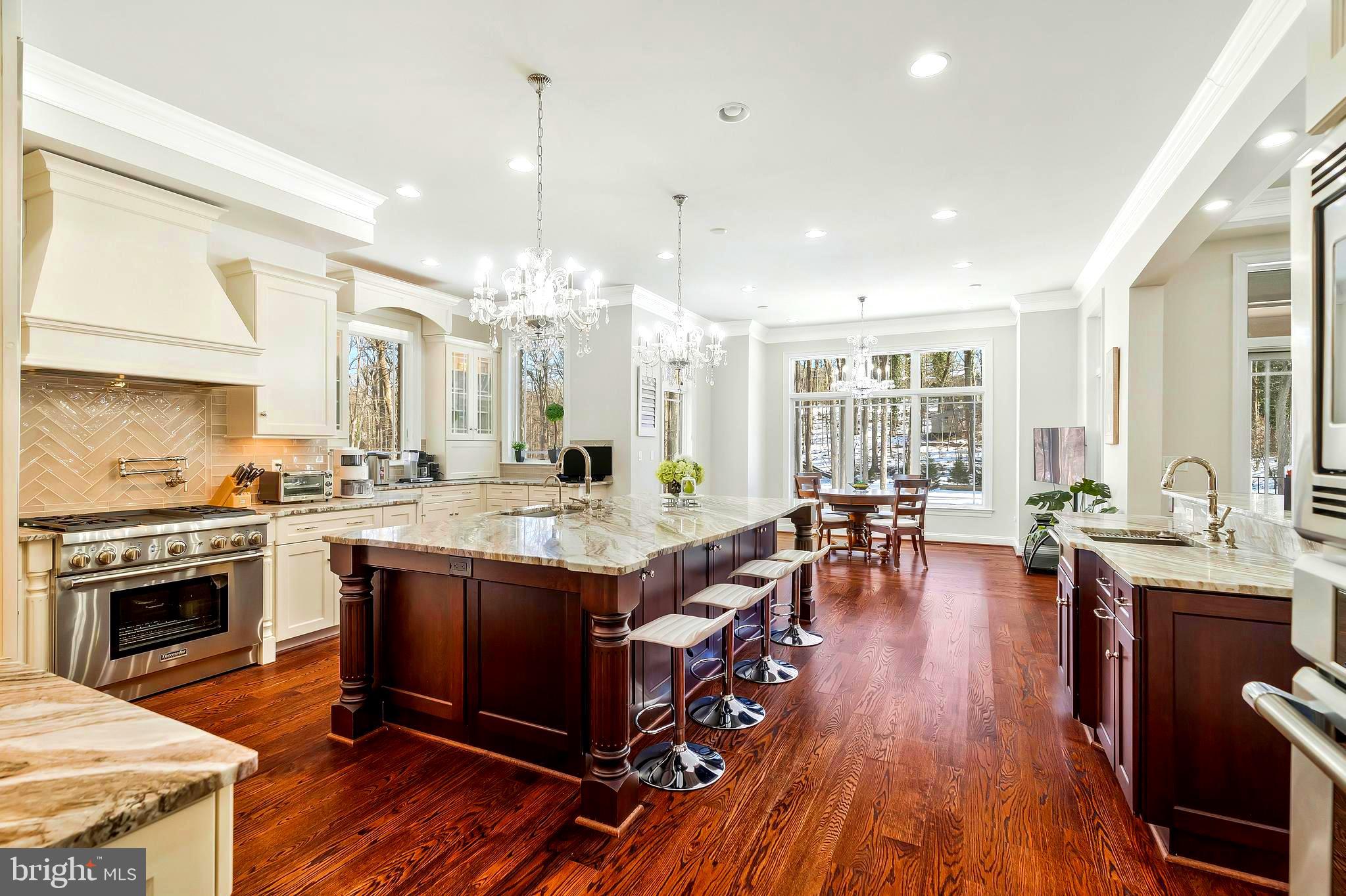 WOODSIDE ESTATES - Residential Lease