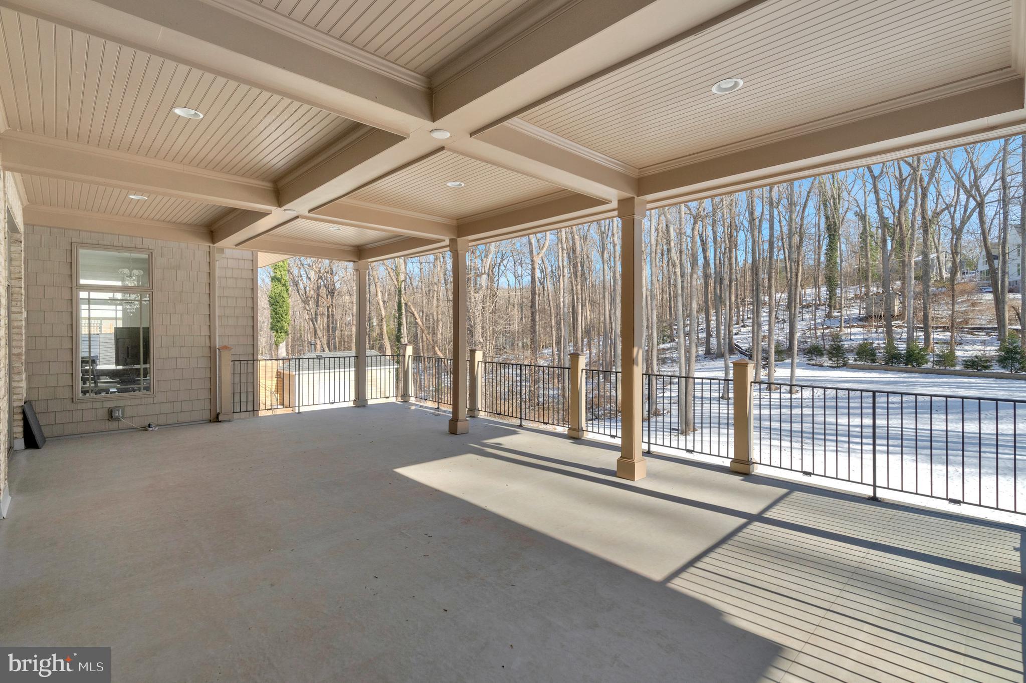 WOODSIDE ESTATES - Residential Lease