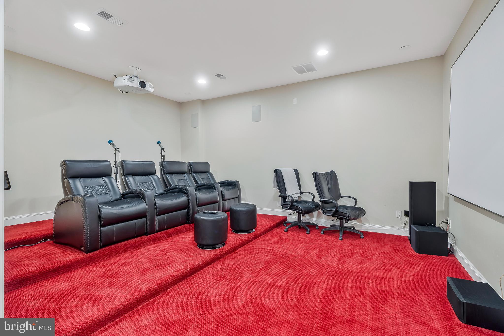 WOODSIDE ESTATES - Residential Lease