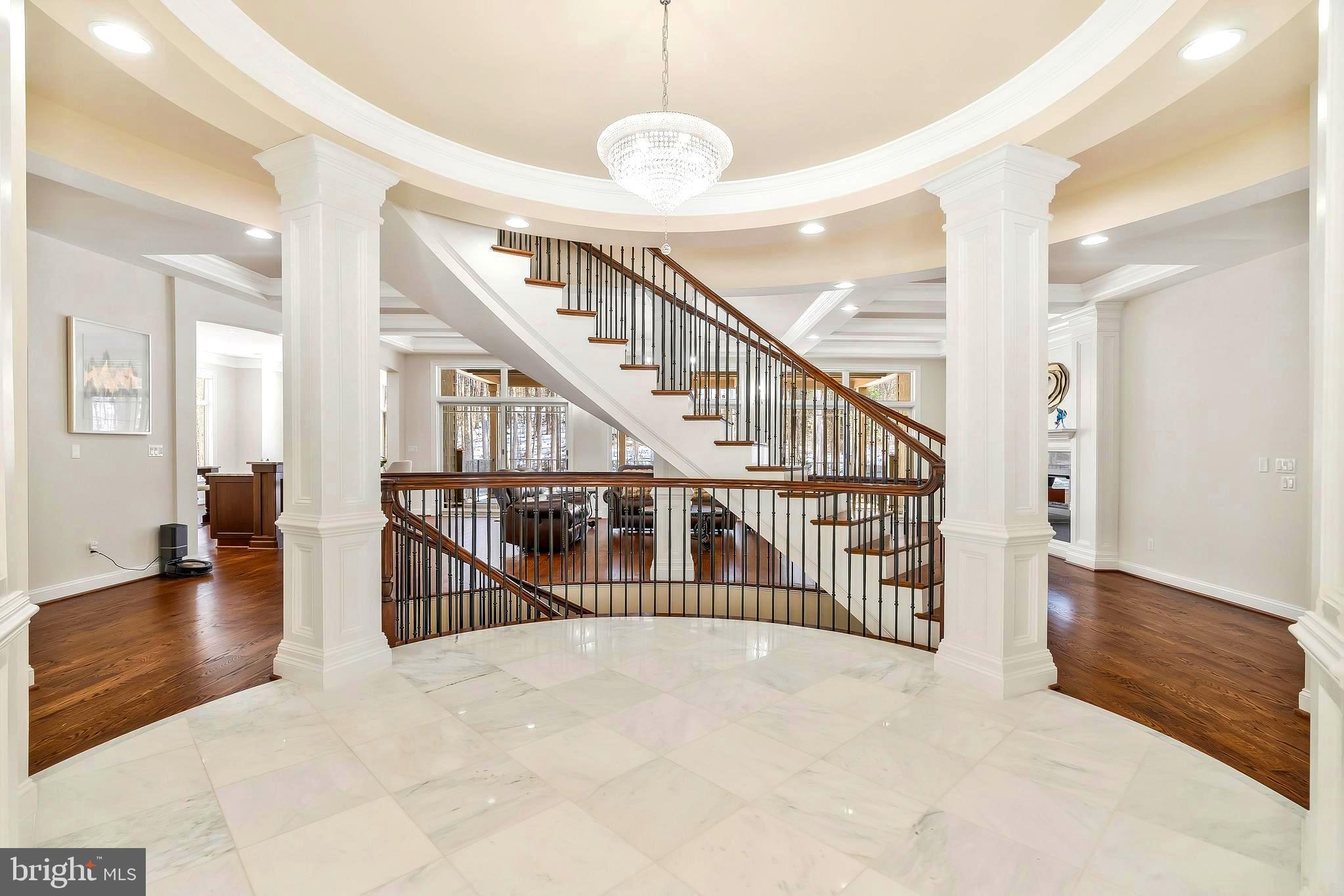 WOODSIDE ESTATES - Residential Lease