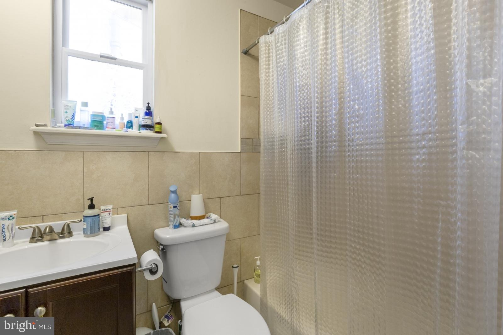 POINT BREEZE - Residential Lease