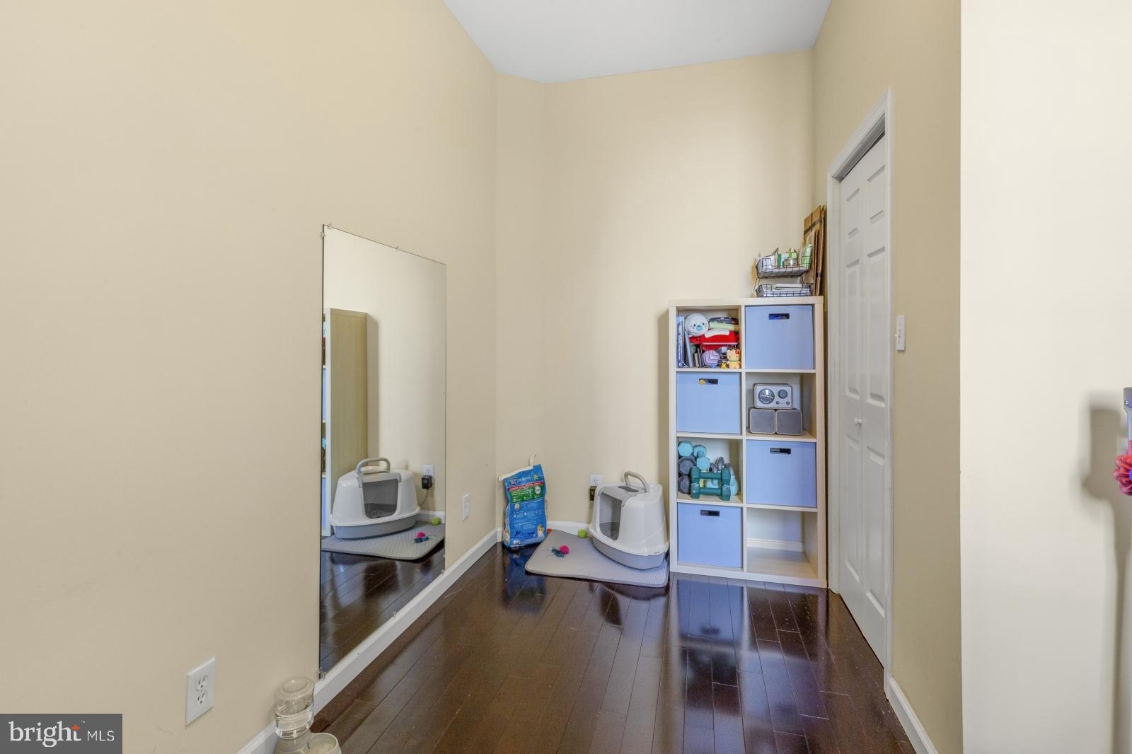 POINT BREEZE - Residential Lease