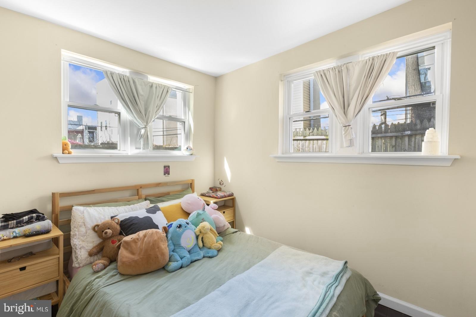 POINT BREEZE - Residential Lease