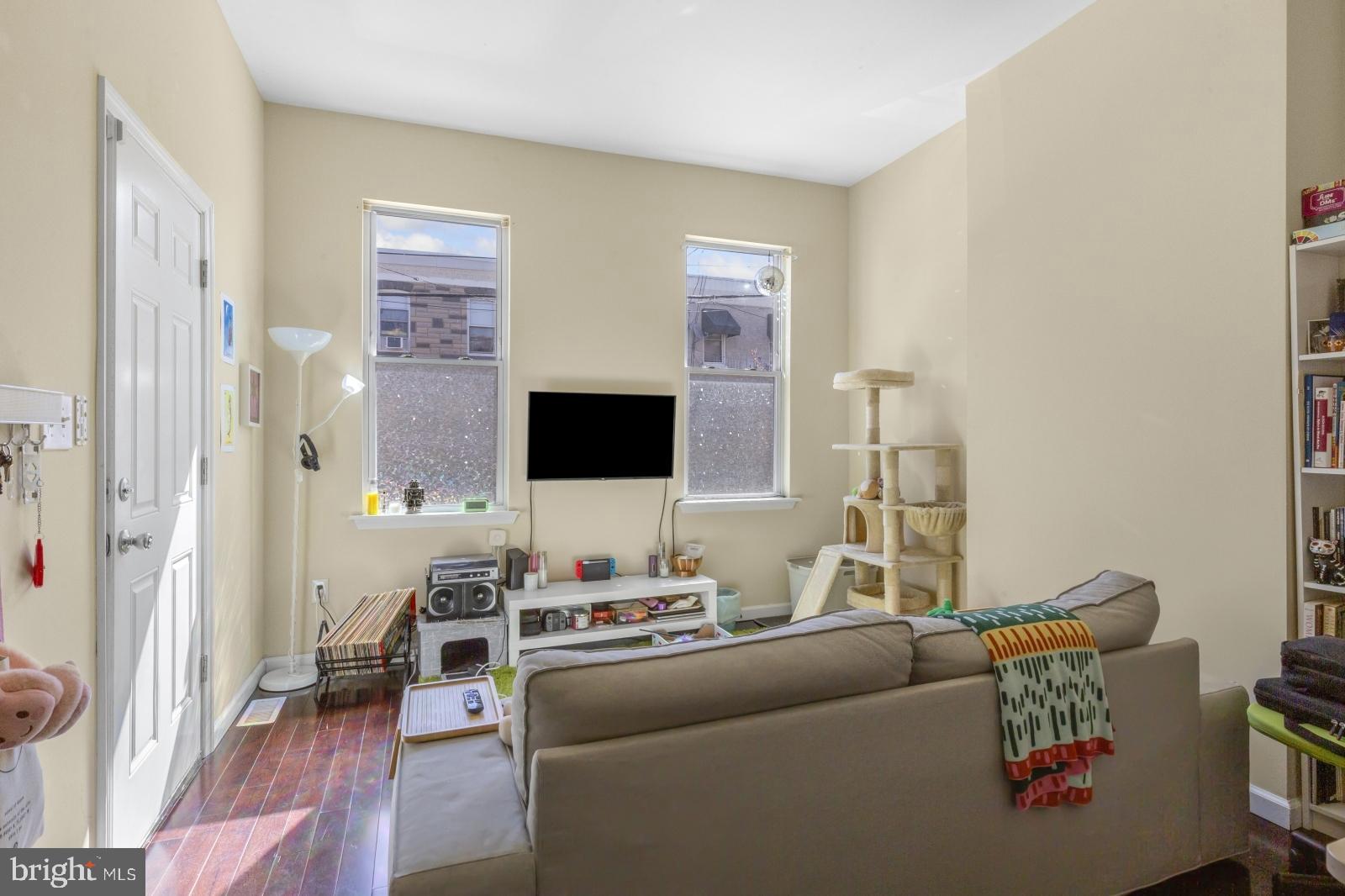 POINT BREEZE - Residential Lease