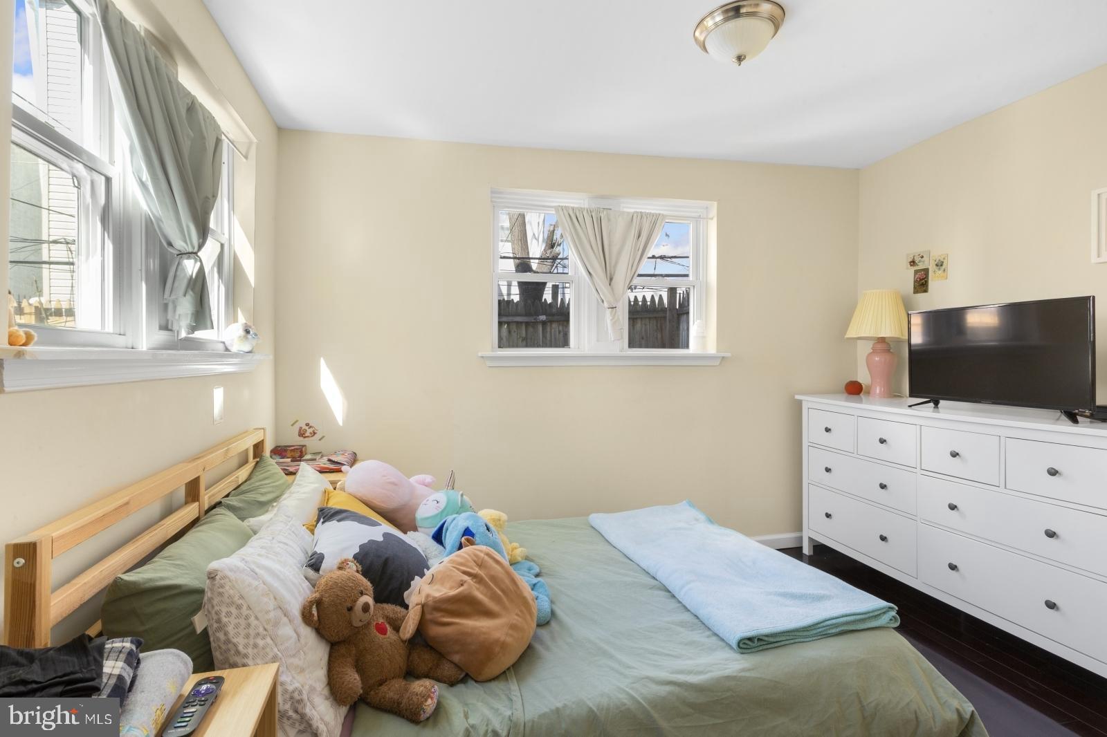 POINT BREEZE - Residential Lease