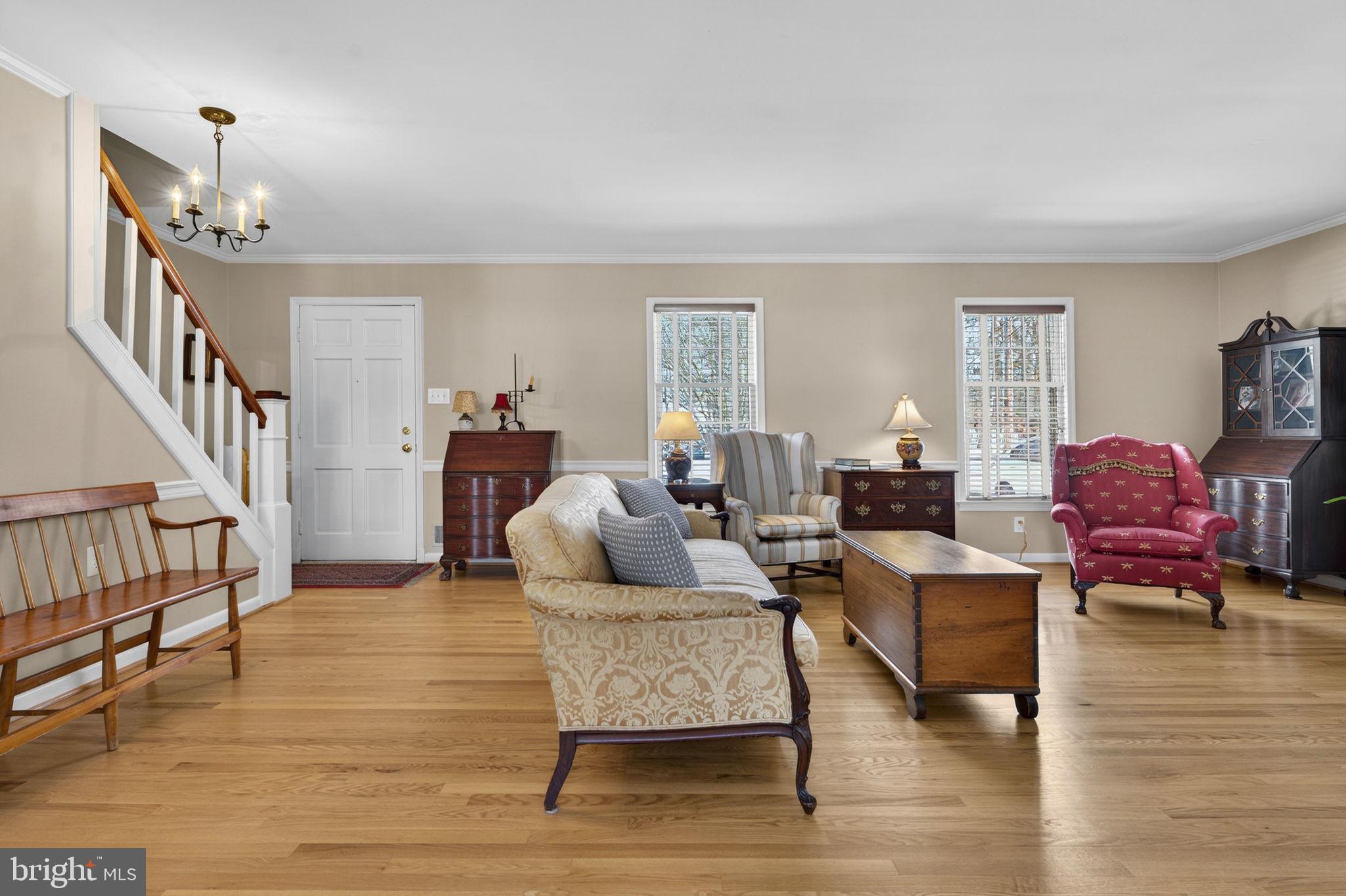 HAMILTON ACRES - Residential