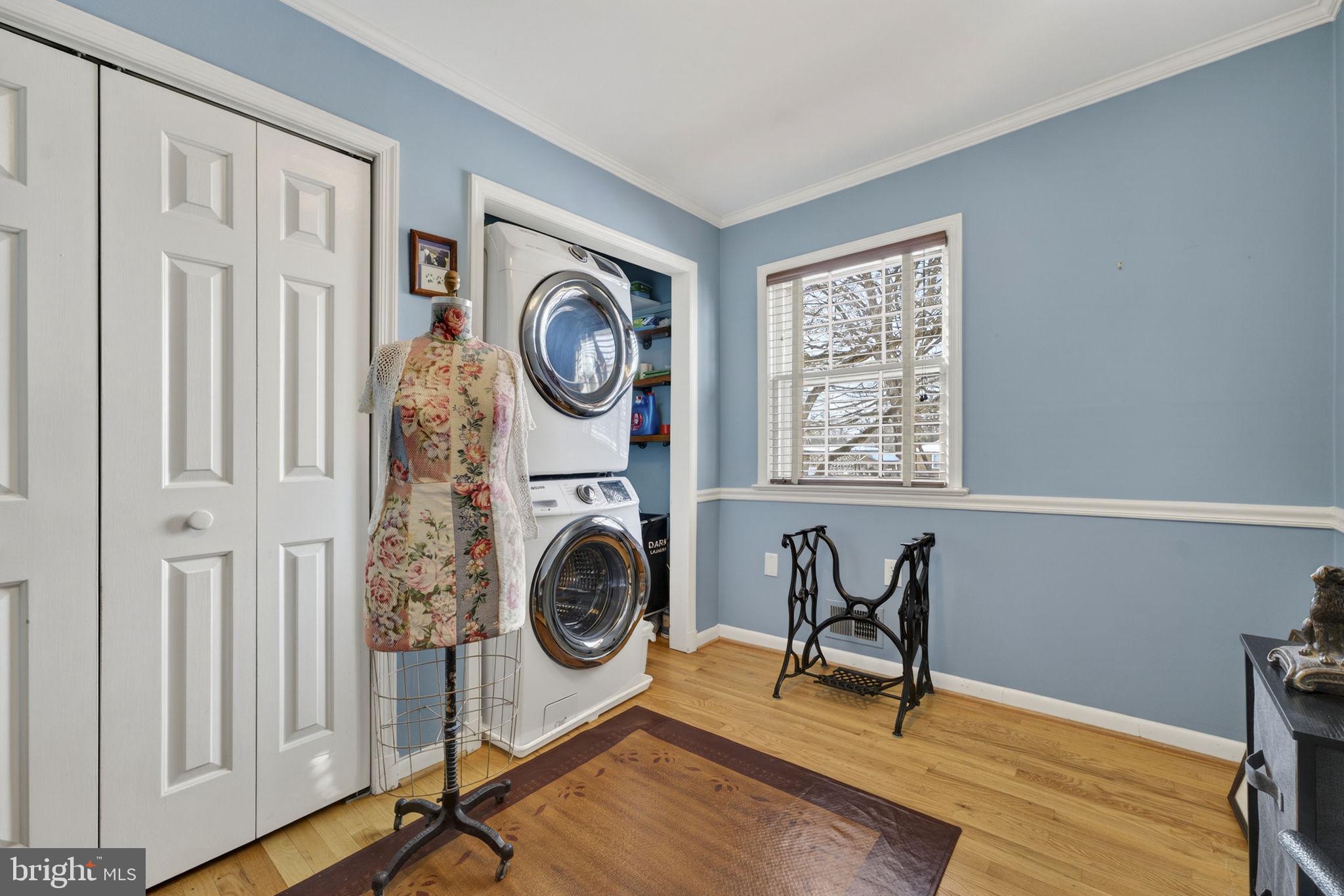 HAMILTON ACRES - Residential