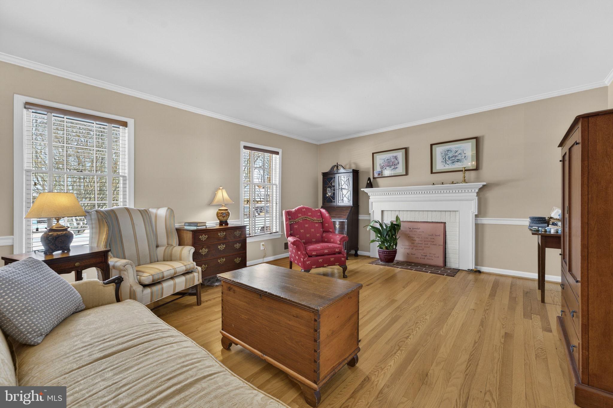 HAMILTON ACRES - Residential