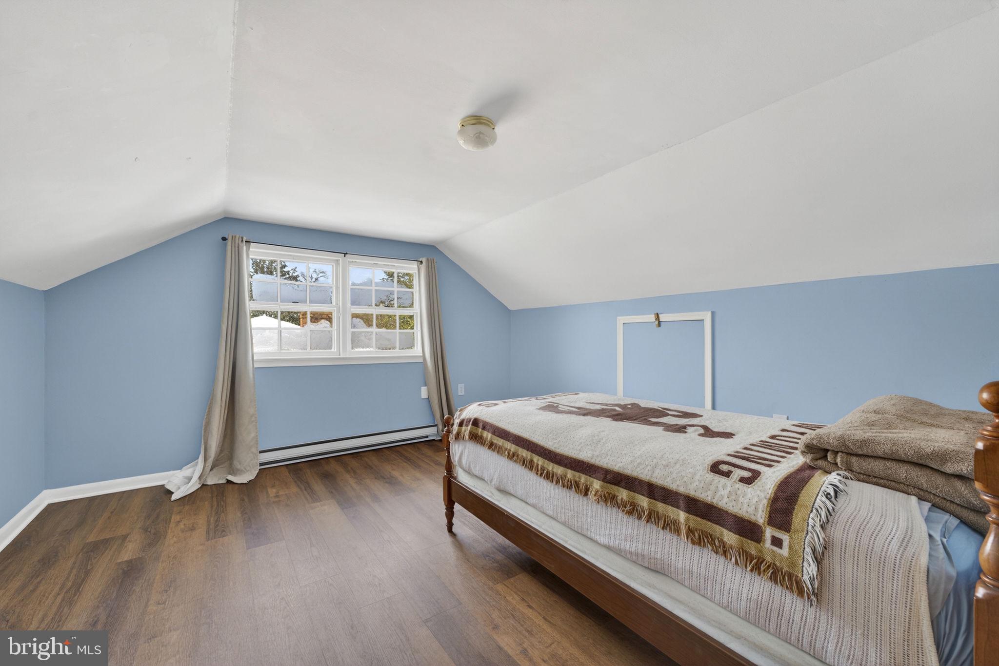 HAMILTON ACRES - Residential