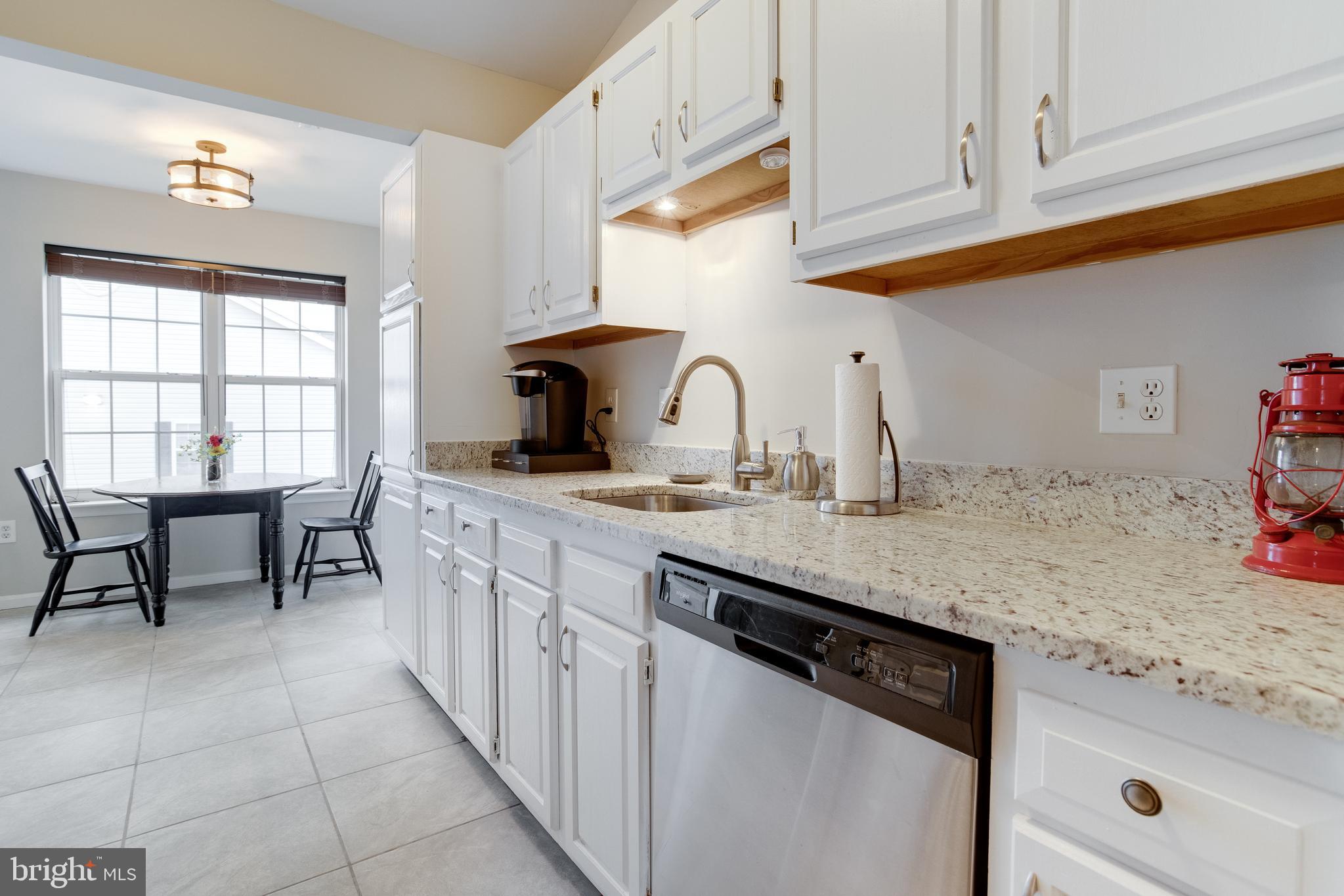 CROMWELL FOUNTAIN - Residential