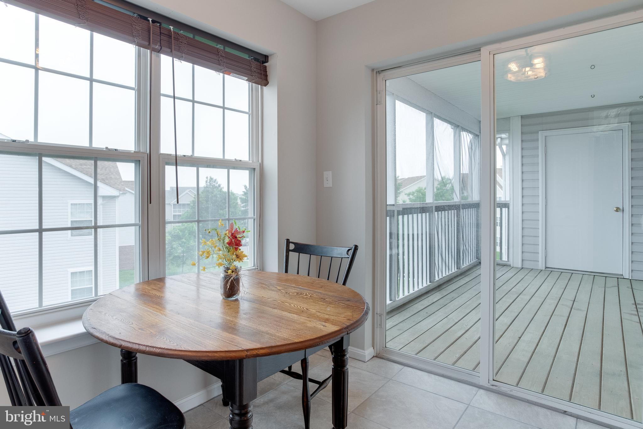 CROMWELL FOUNTAIN - Residential