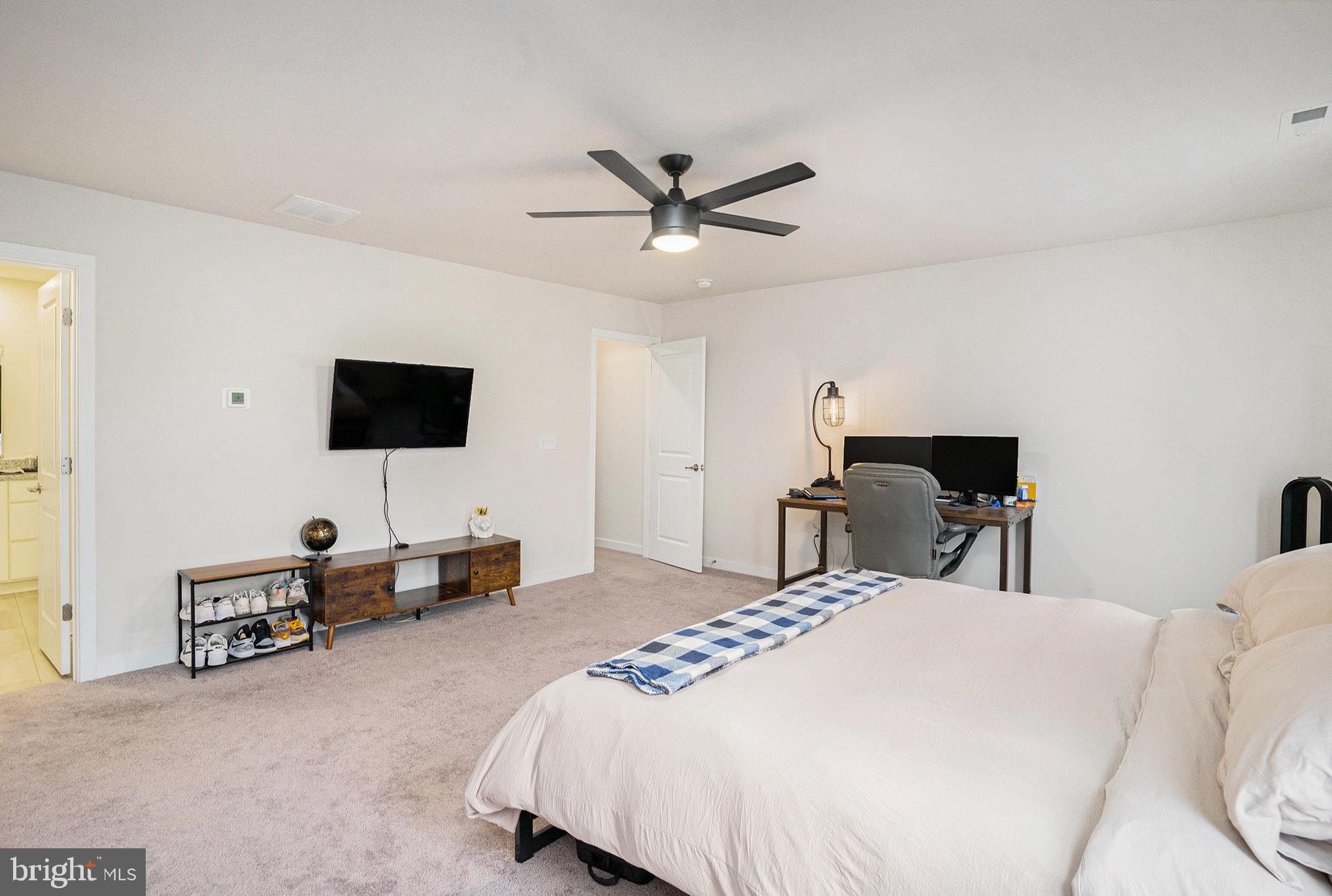 RIVER POINTE - Residential