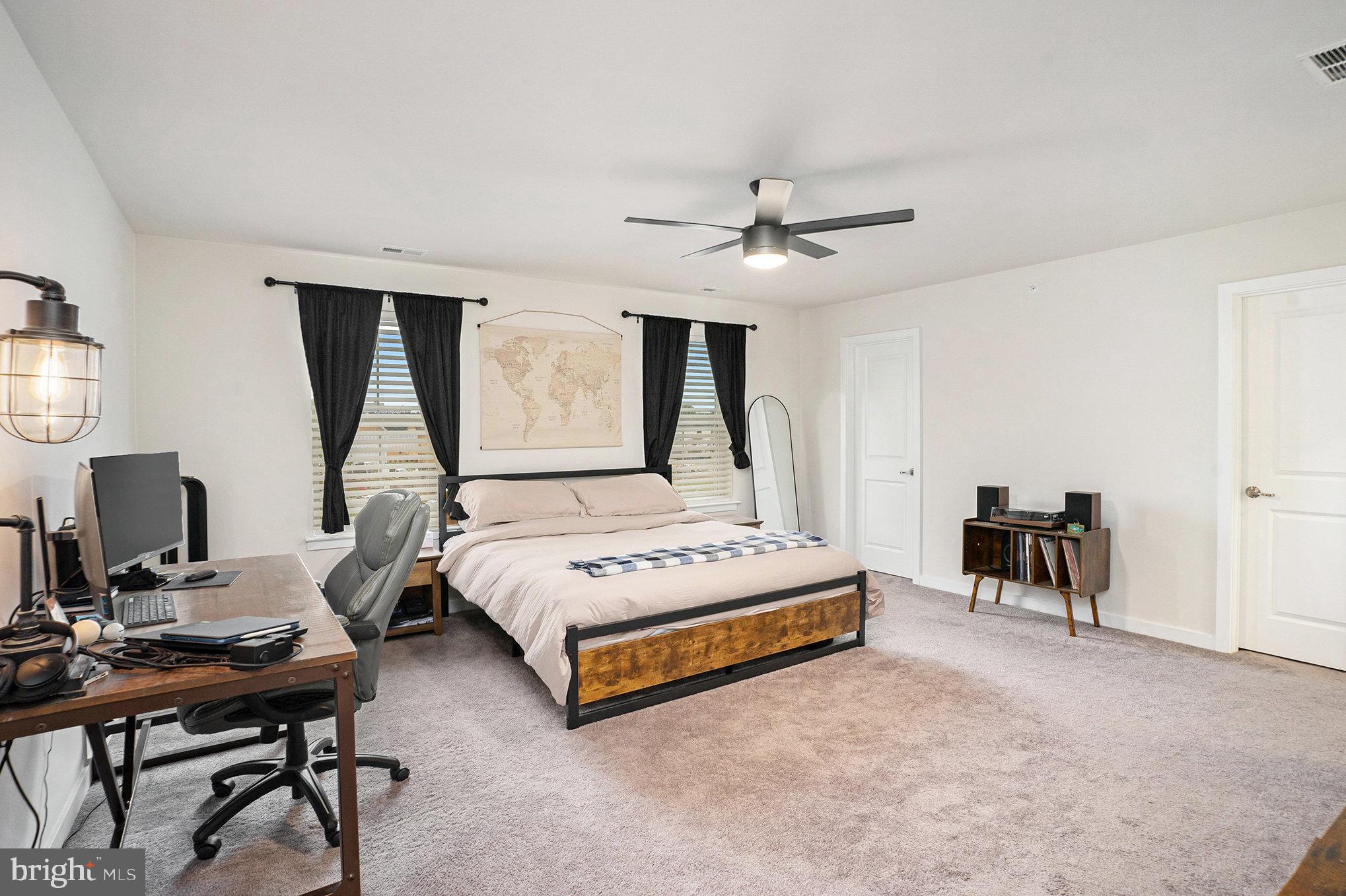 RIVER POINTE - Residential