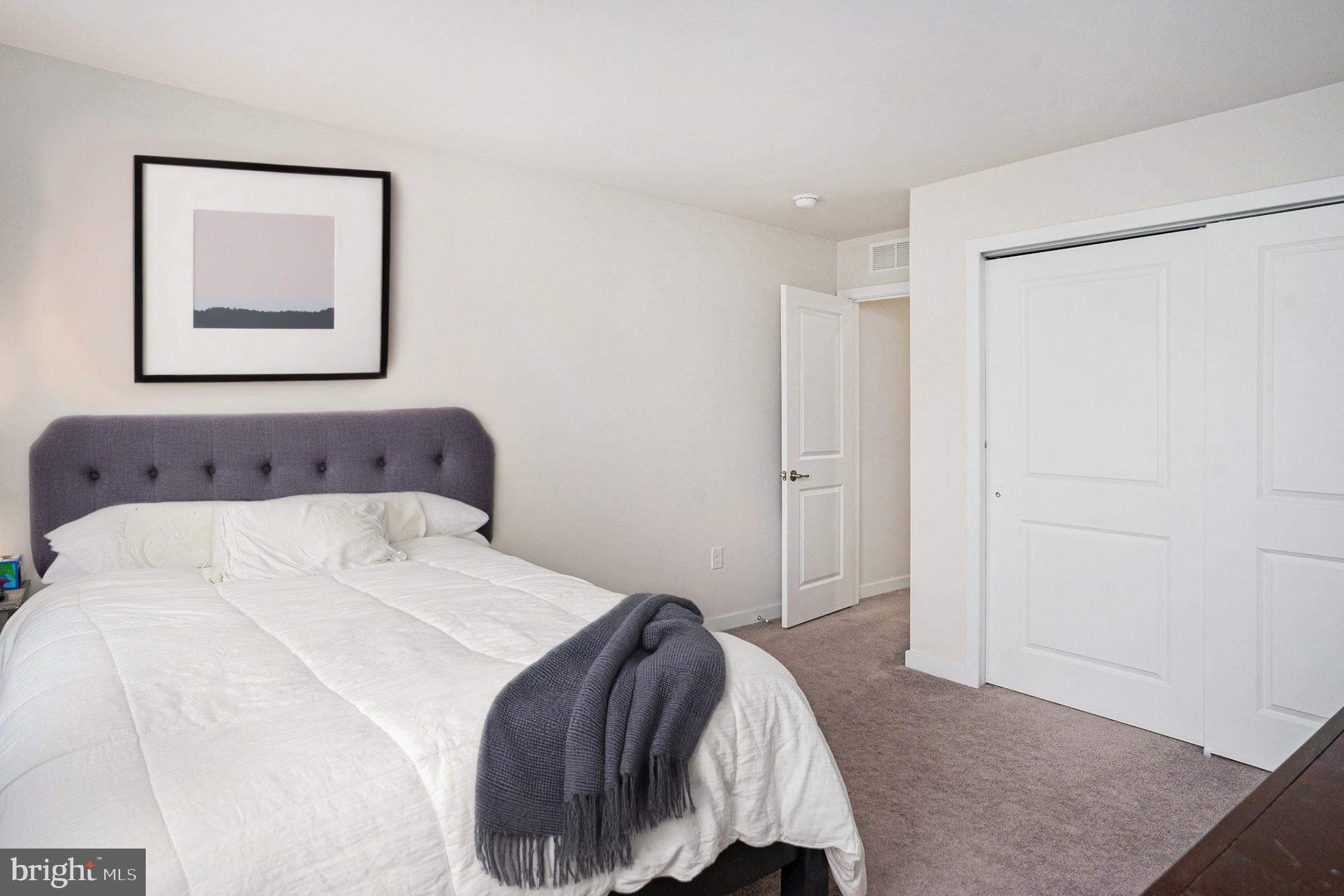 RIVER POINTE - Residential