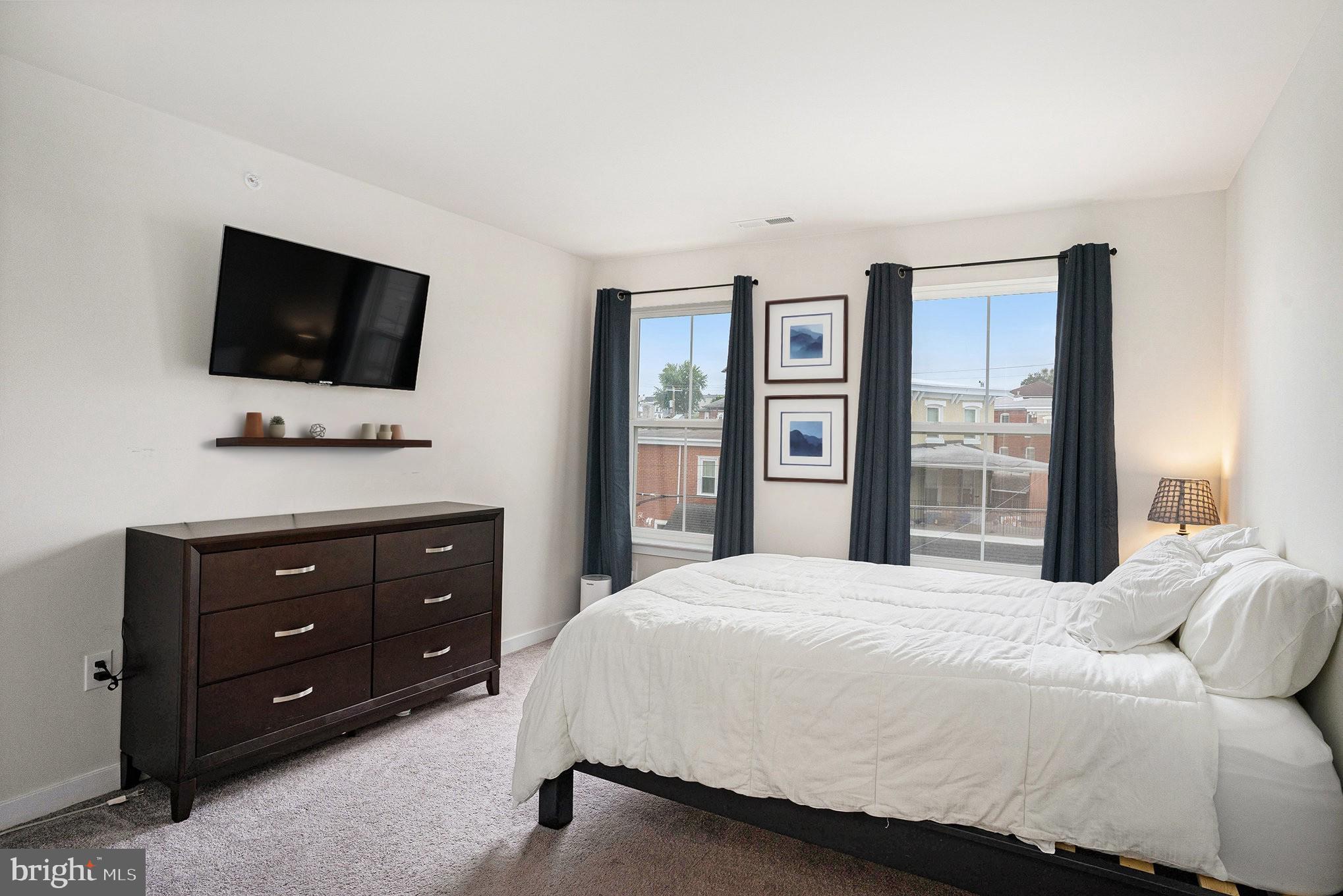 RIVER POINTE - Residential