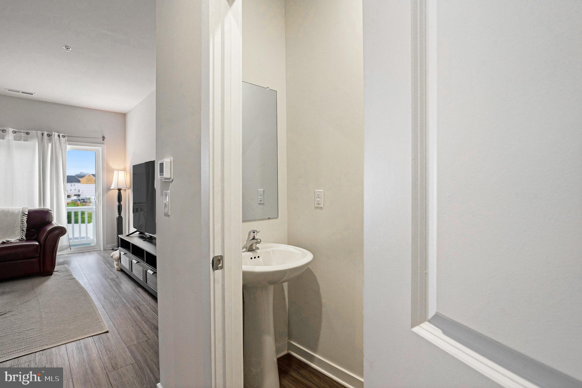 RIVER POINTE - Residential