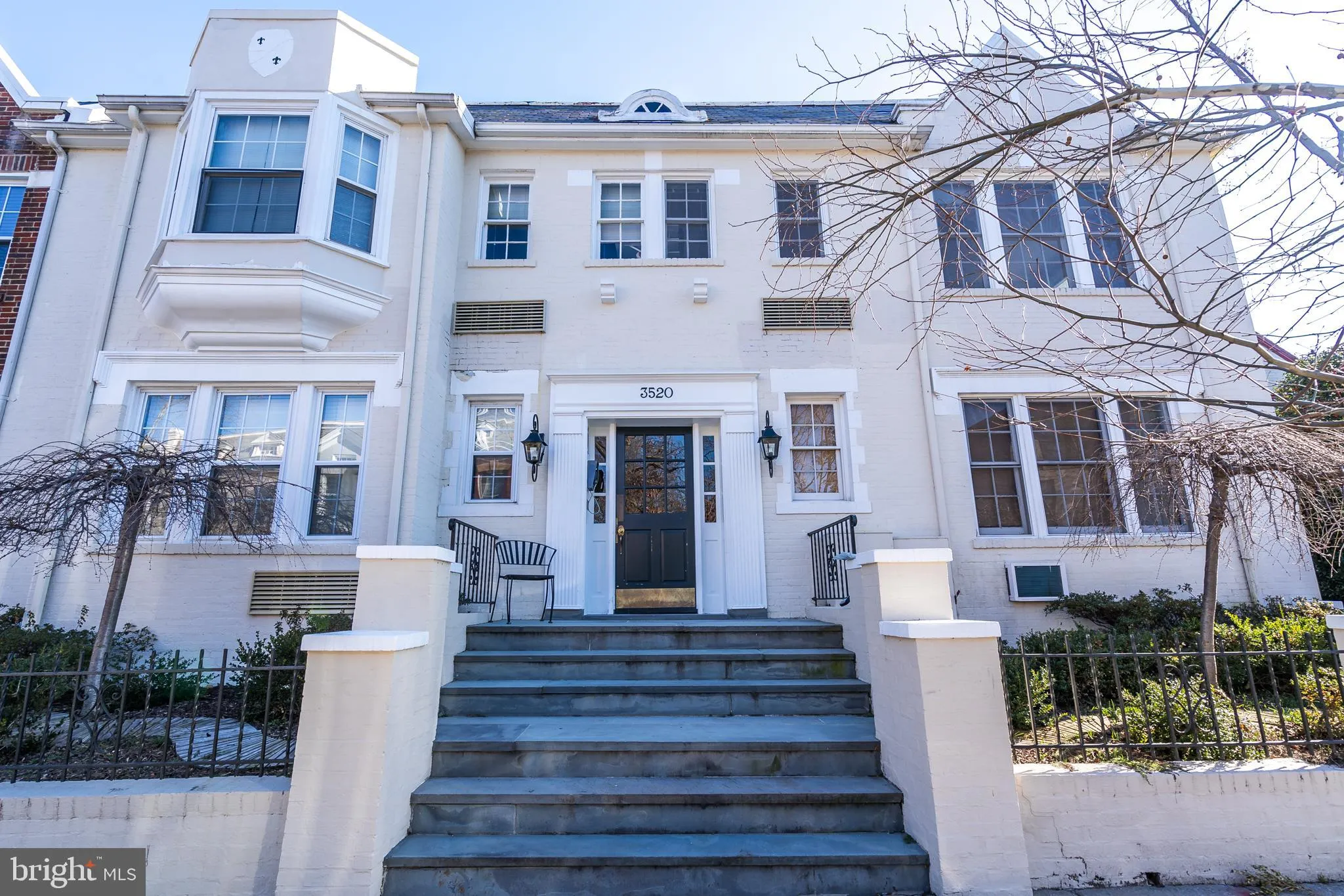 3520 W Place NW Unit 202, Washington, DC 20007